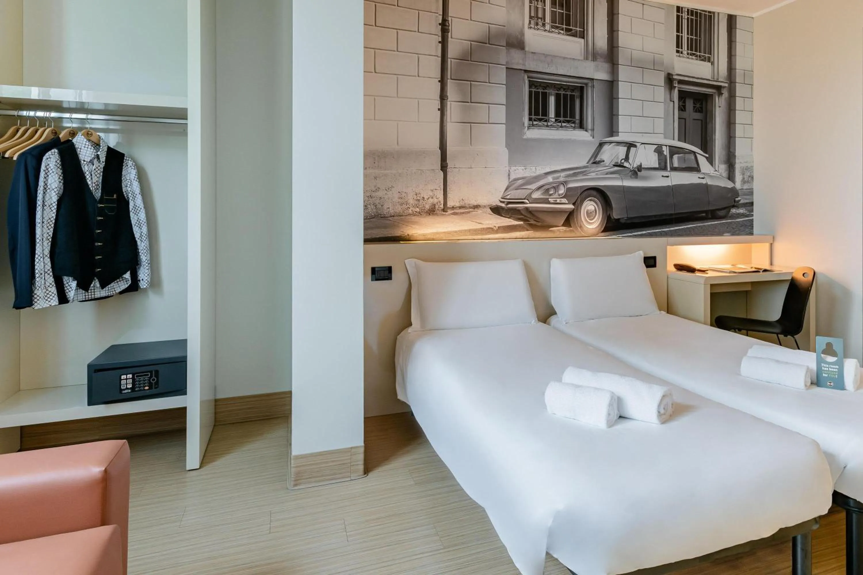 Photo of the whole room, Bed in B&B Hotel Ravenna