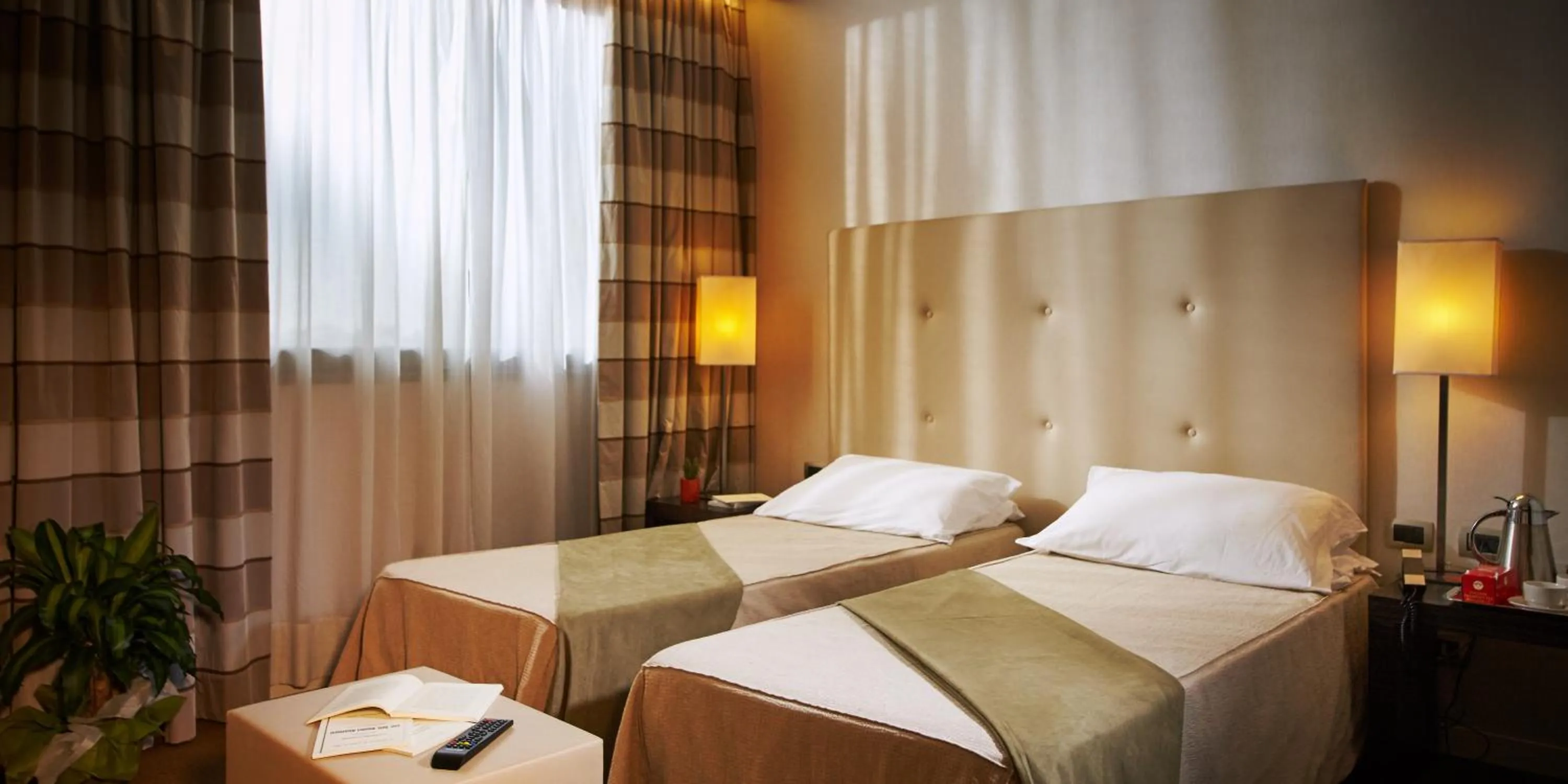 Bed in Hotel Pisa Valdera