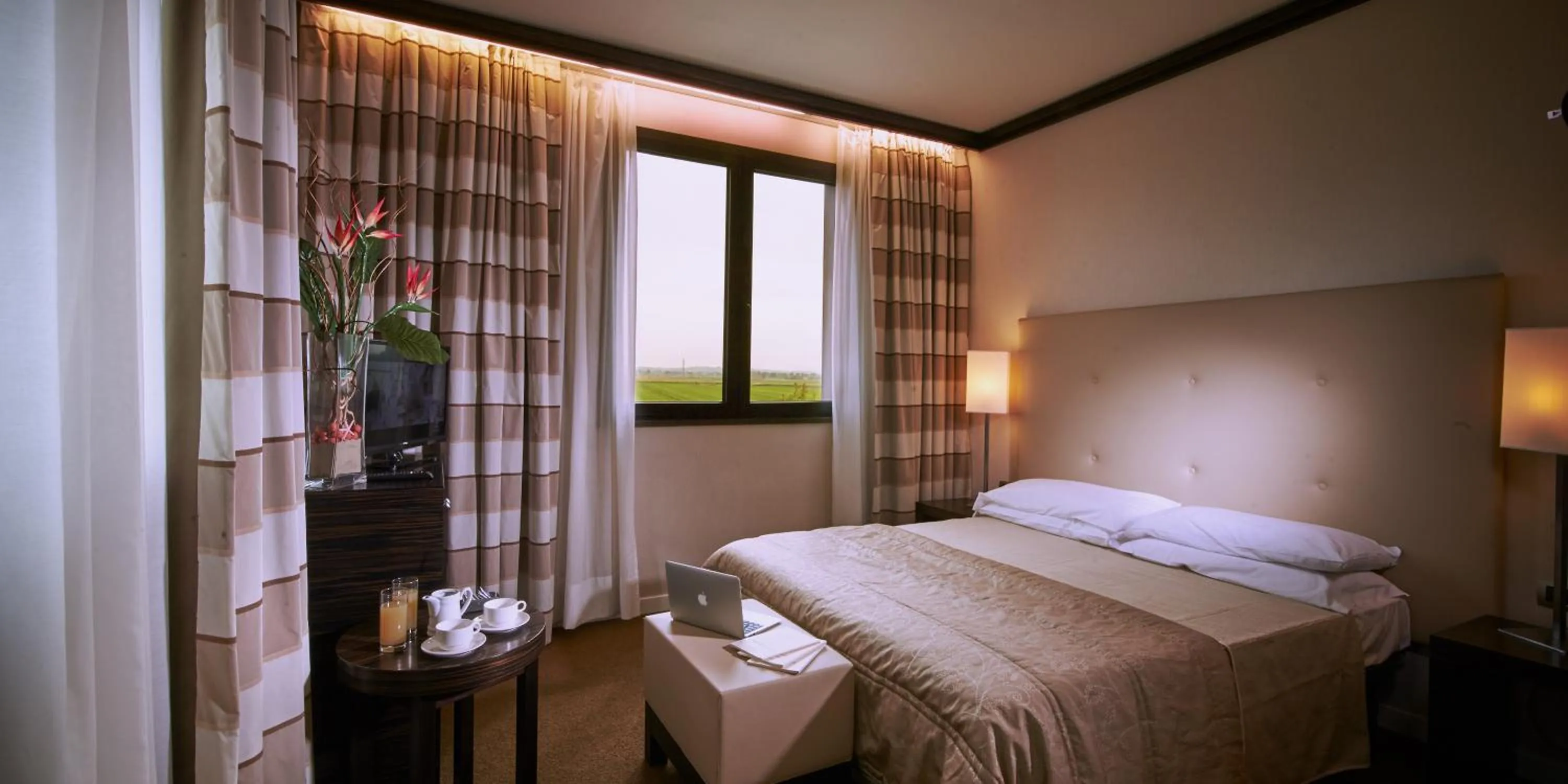 Photo of the whole room, Bed in Hotel Pisa Valdera