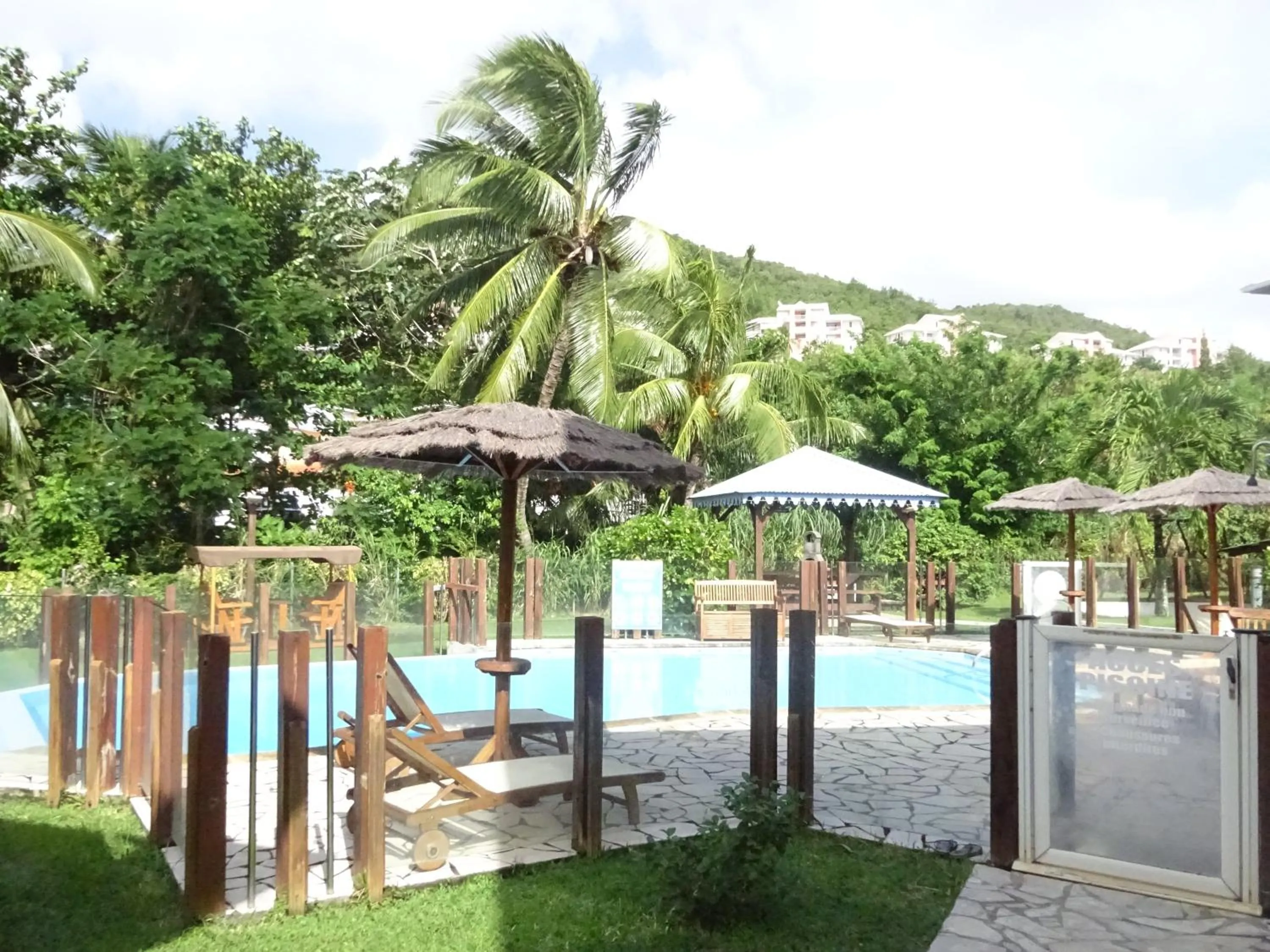 Garden view in Les Créolines