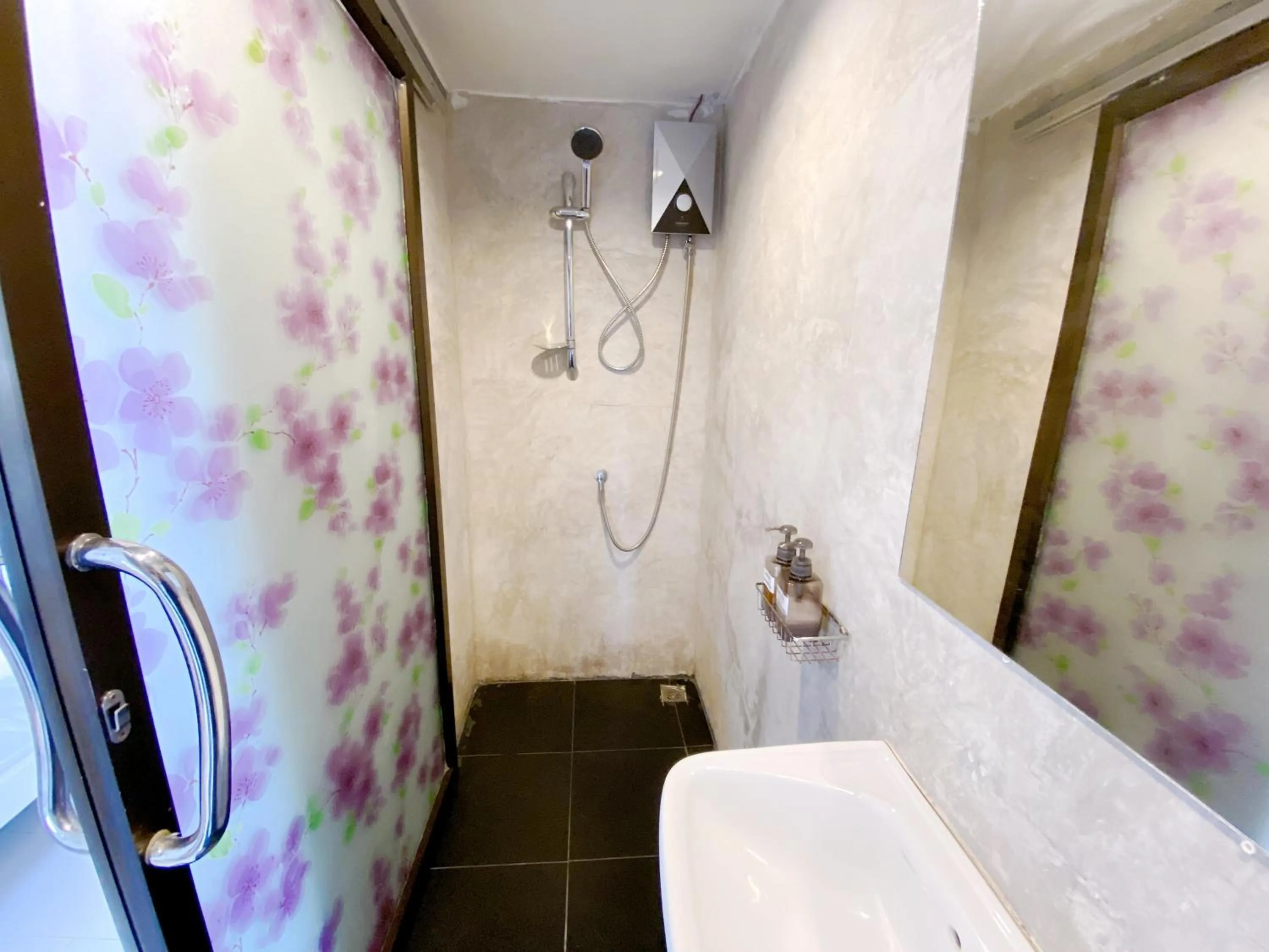 Bathroom, Bed in Remember at Phuket Town Hostel