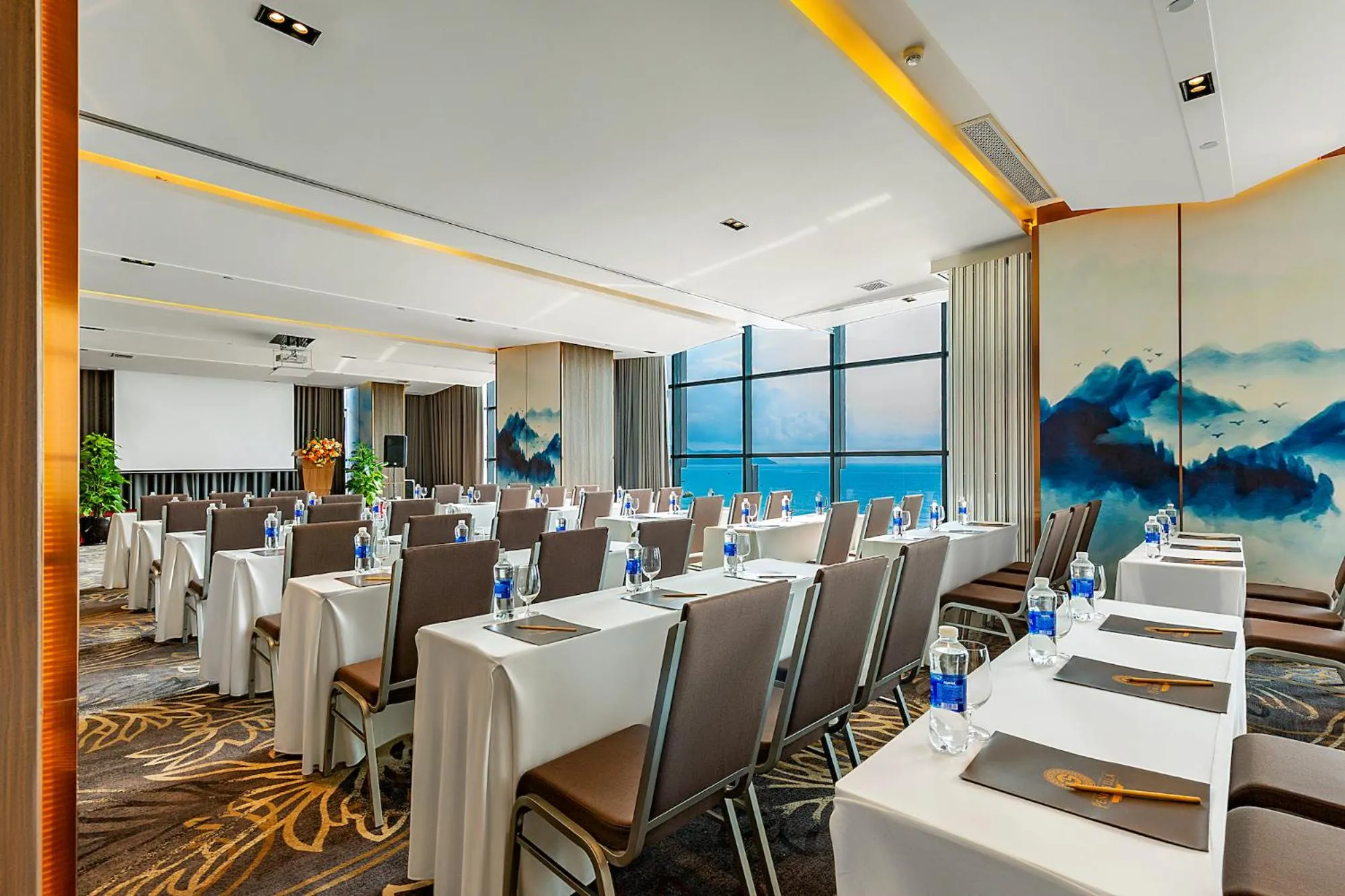 Banquet/Function facilities in Peninsula Hotel Danang