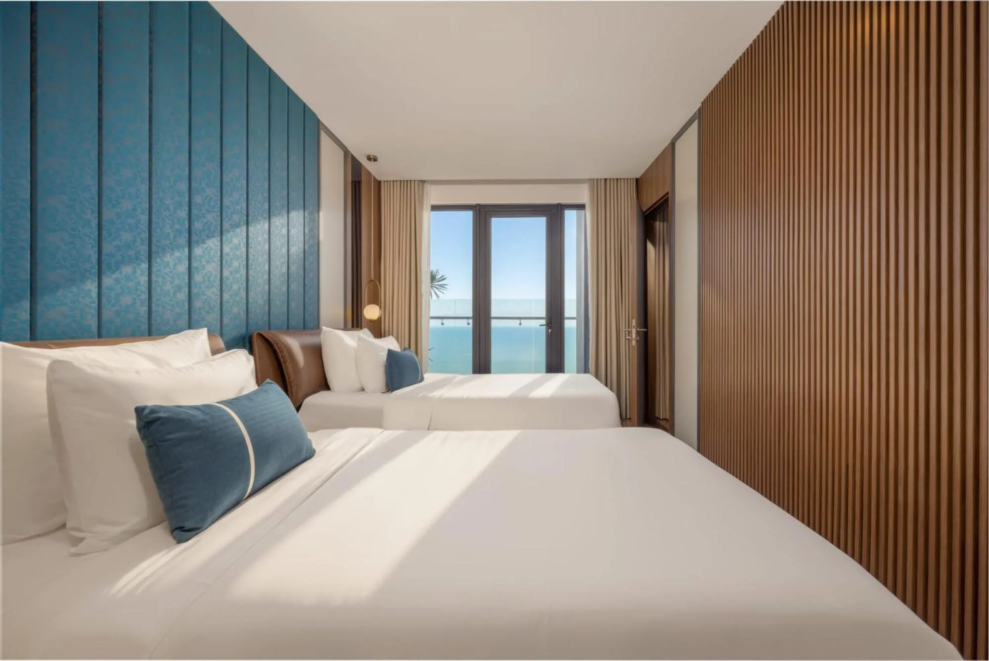 Bed in Peninsula Hotel Danang