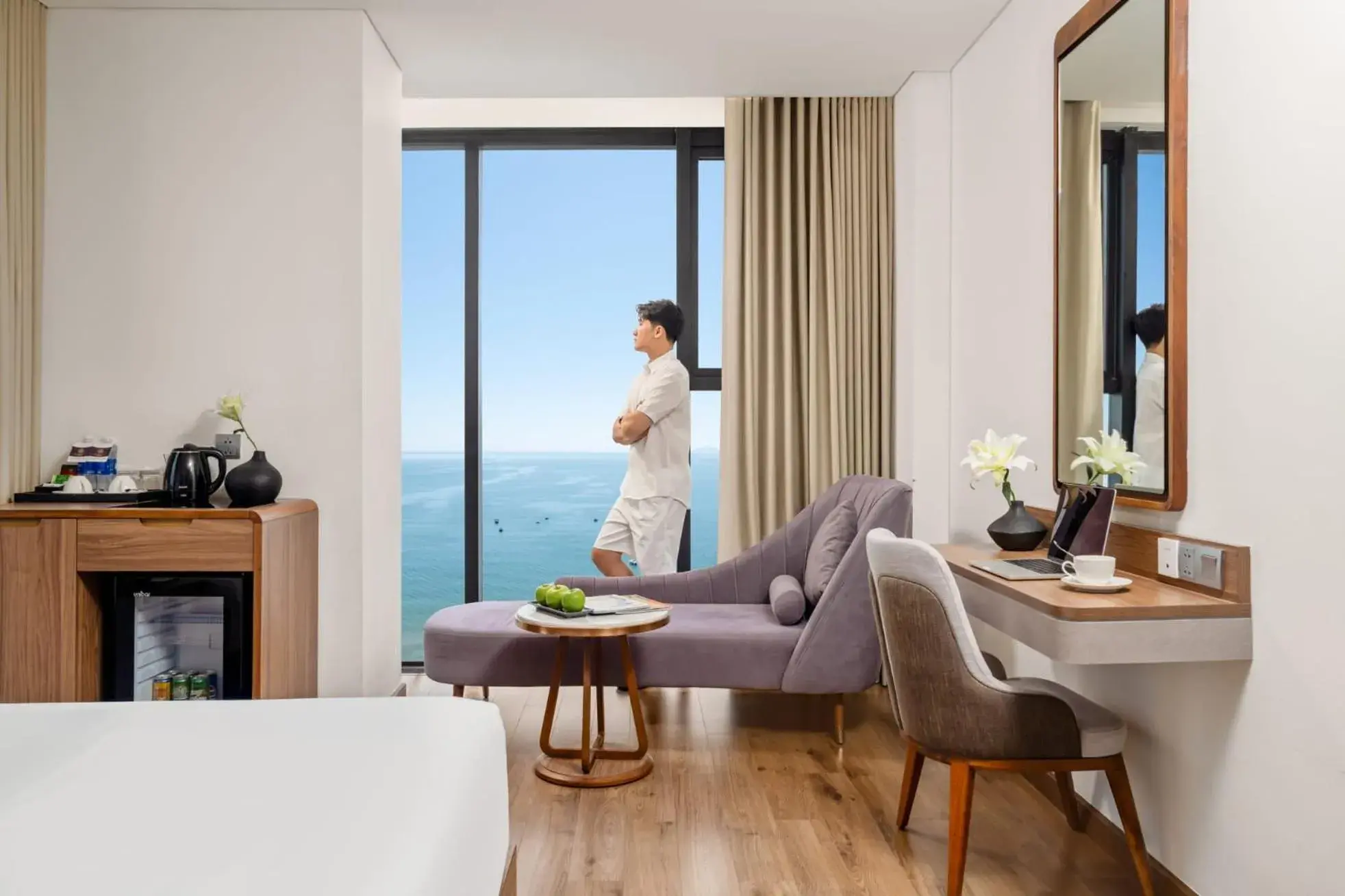 Executive Twin Room with Ocean View - Afternoon Tea Included in Peninsula Hotel Danang Executive Twin Room with Ocean View - Afternoon Tea Included in Peninsula Hotel Danang