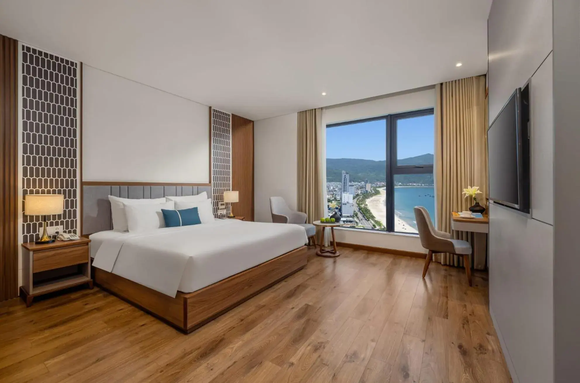 Deluxe Queen Room with Partial Ocean View - Afternoon Tea Included in Peninsula Hotel Danang Deluxe Queen Room with Partial Ocean View - Afternoon Tea Included in Peninsula Hotel Danang
