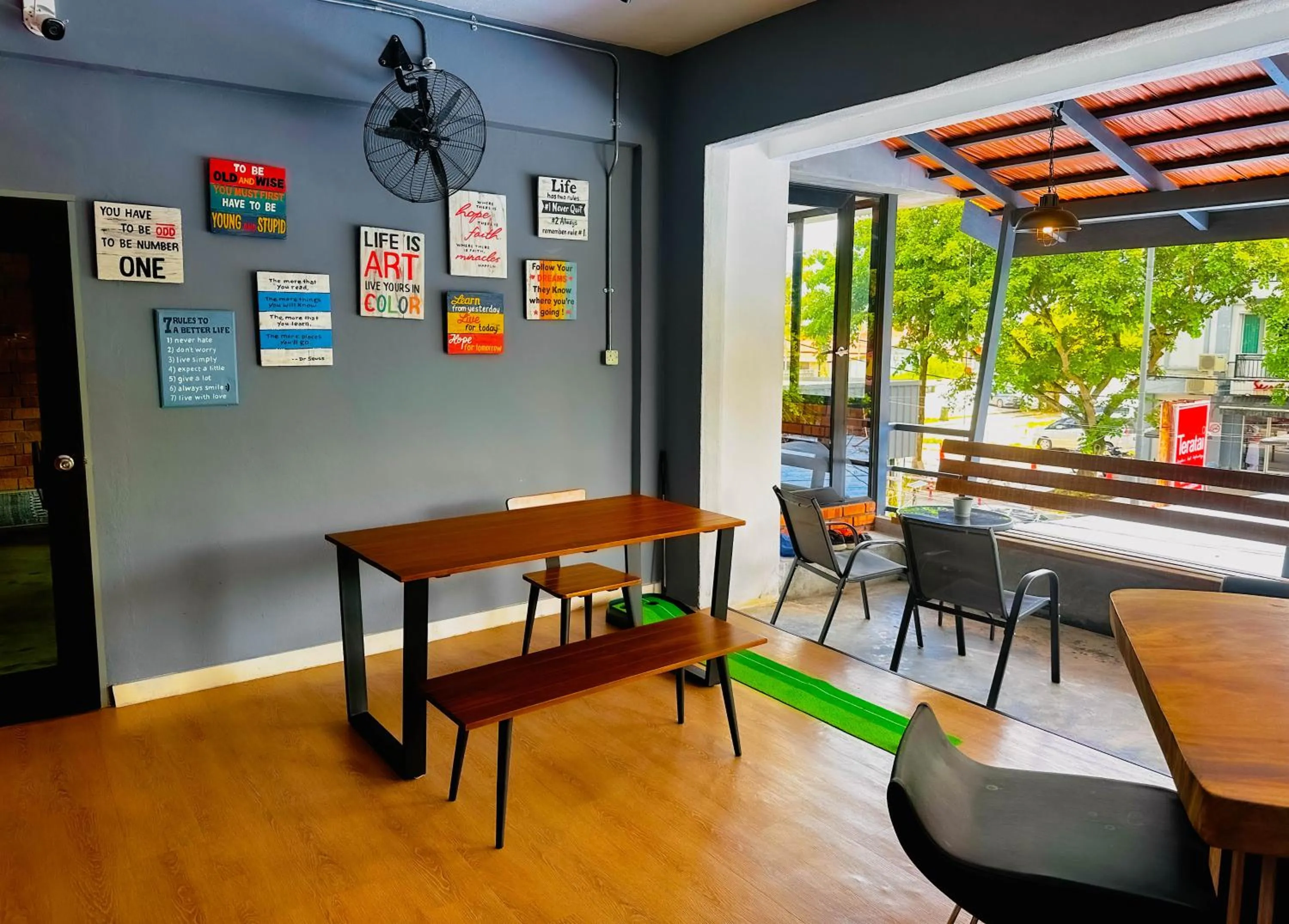 Minigolf in Arch Dormitorio Cenang