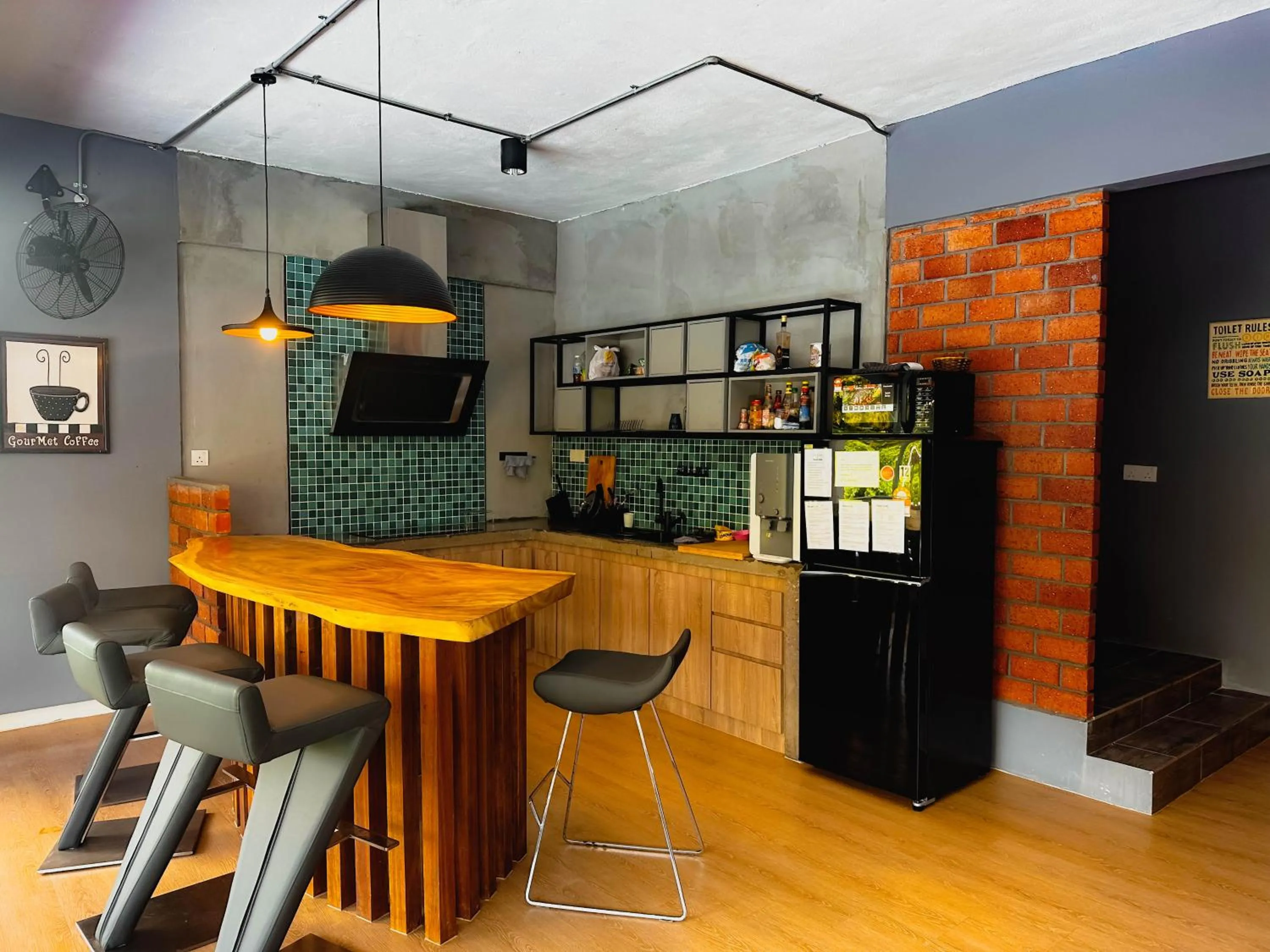 Coffee/tea facilities in Arch Dormitorio Cenang