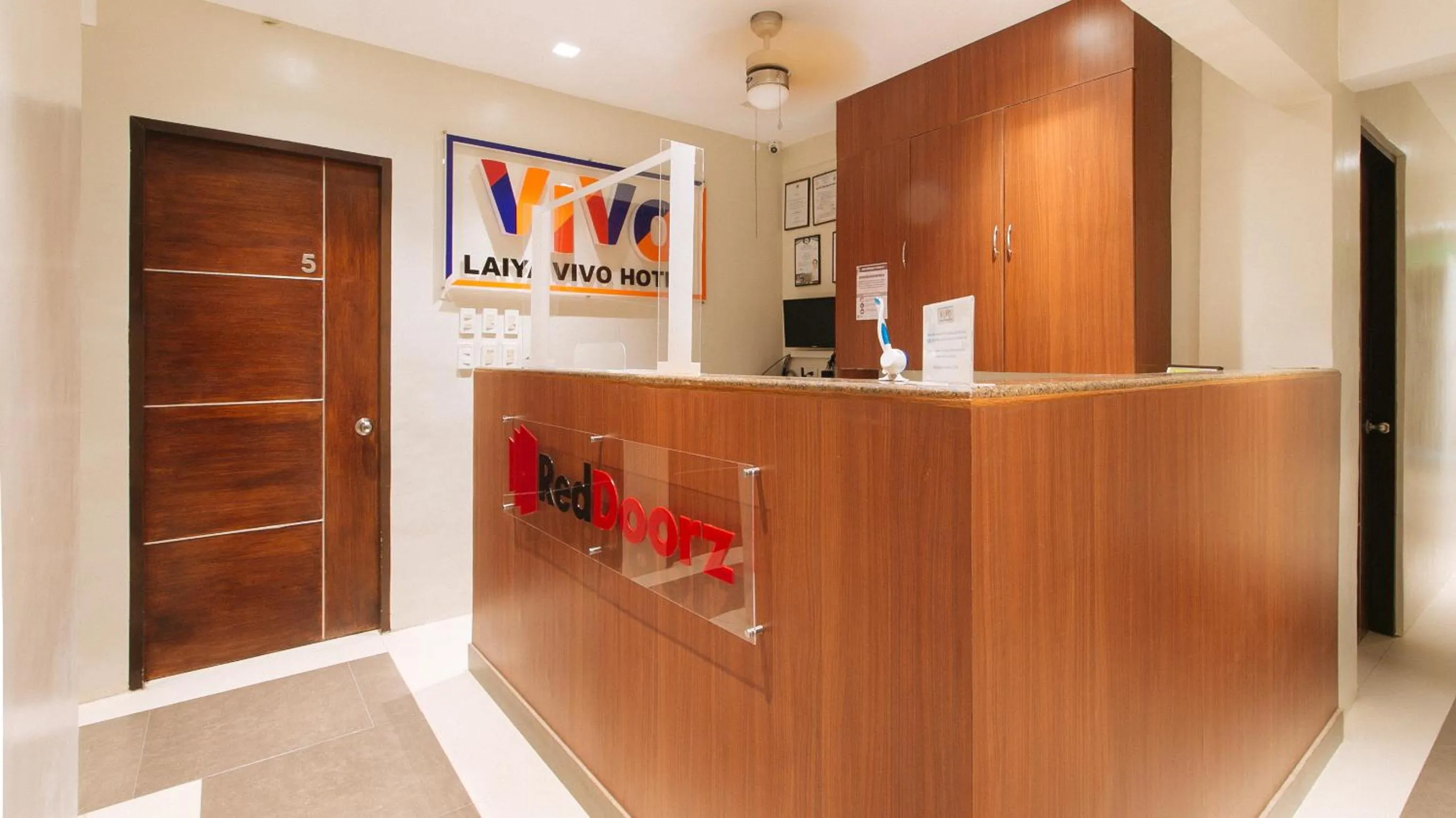 Lobby or reception in RedDooorz @ Laiya Vivo Hotel Batangas