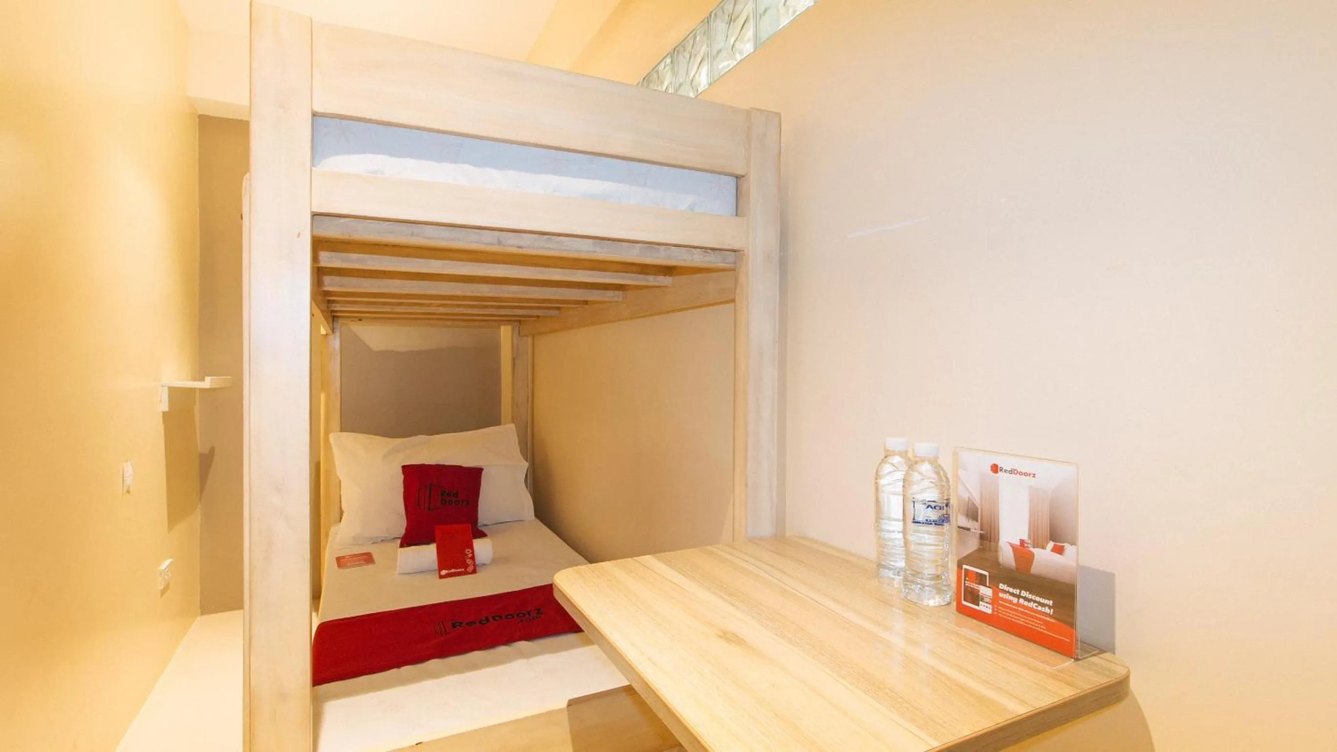 Bedroom, Bed in RedDooorz @ Laiya Vivo Hotel Batangas