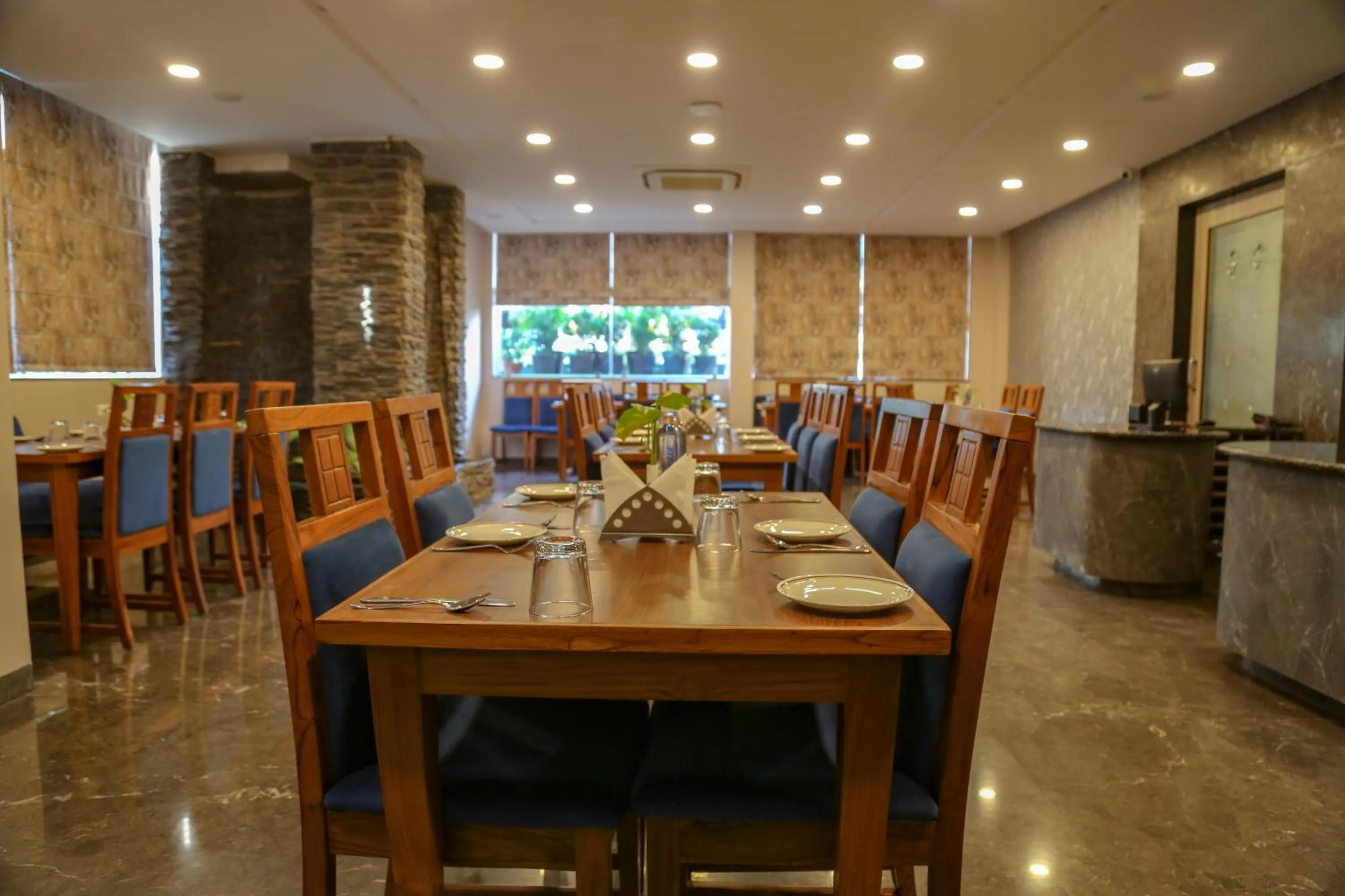Restaurant/places to eat in Four Leaf Hotel - Sapphire Blue, Varanasi