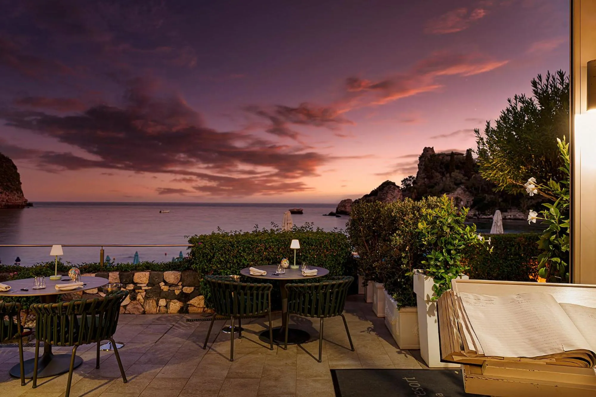 Restaurant/places to eat in La Plage Resort