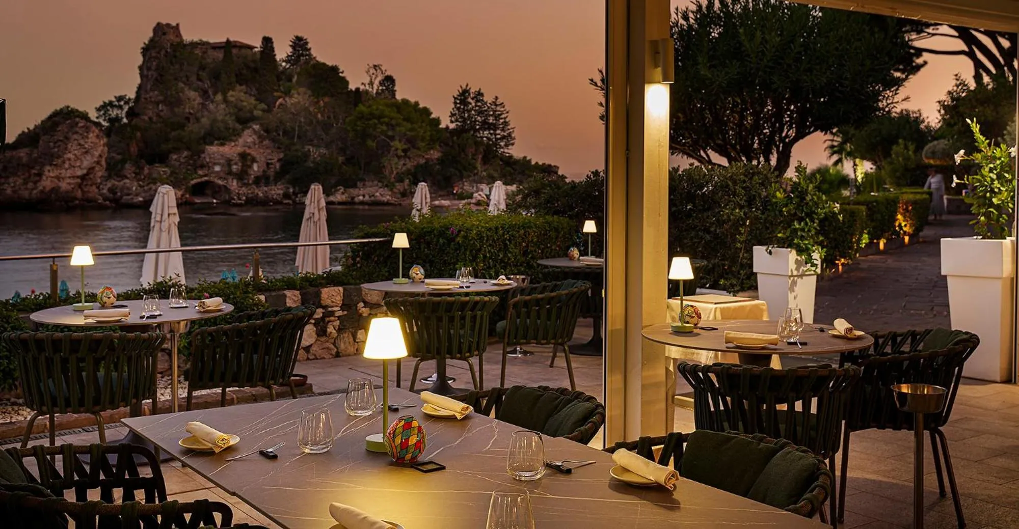 Restaurant/places to eat in La Plage Resort