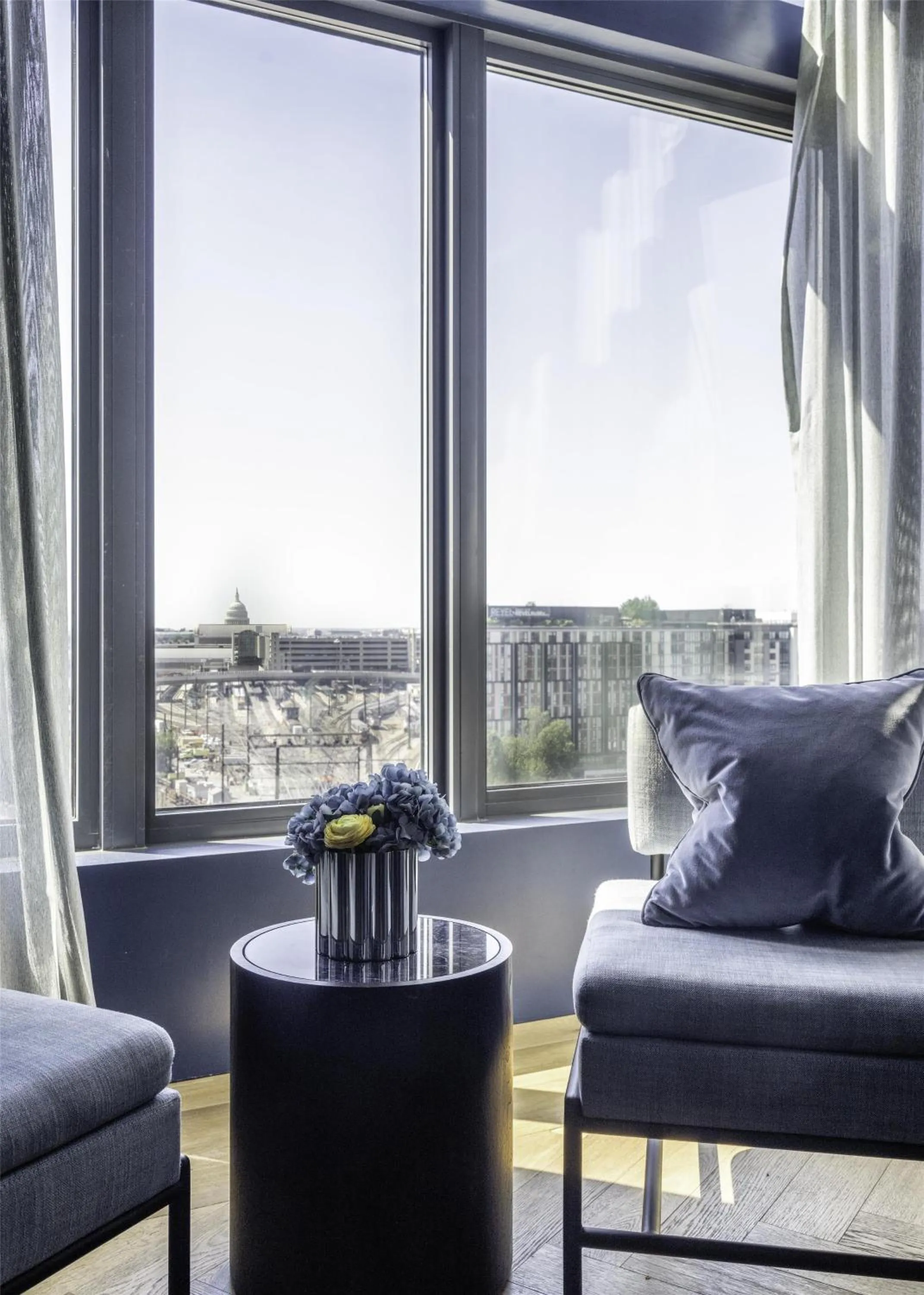 Lounge or bar in The Morrow Washington Dc, Curio Collection By Hilton