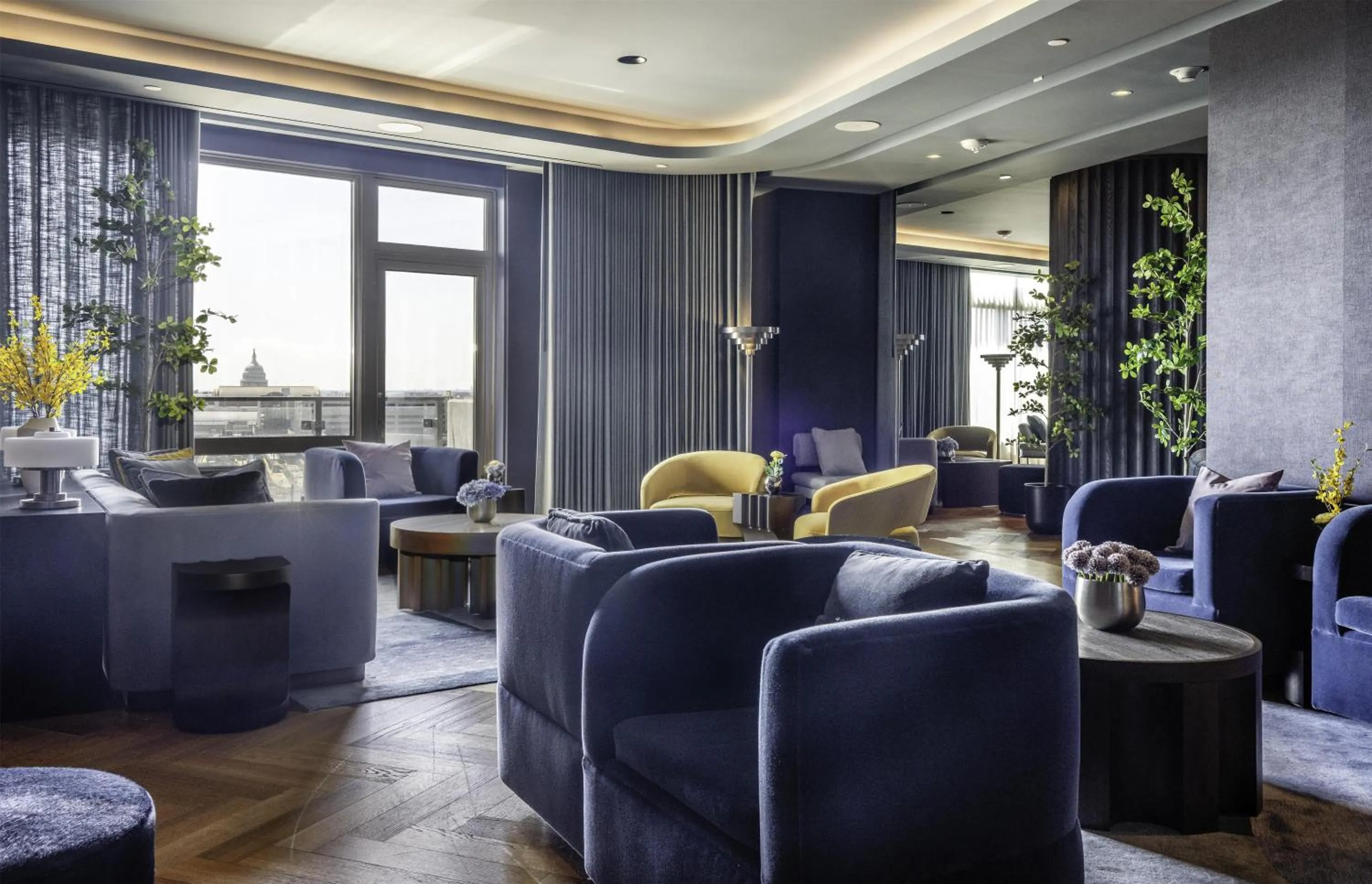 Lounge or bar in The Morrow Washington Dc, Curio Collection By Hilton