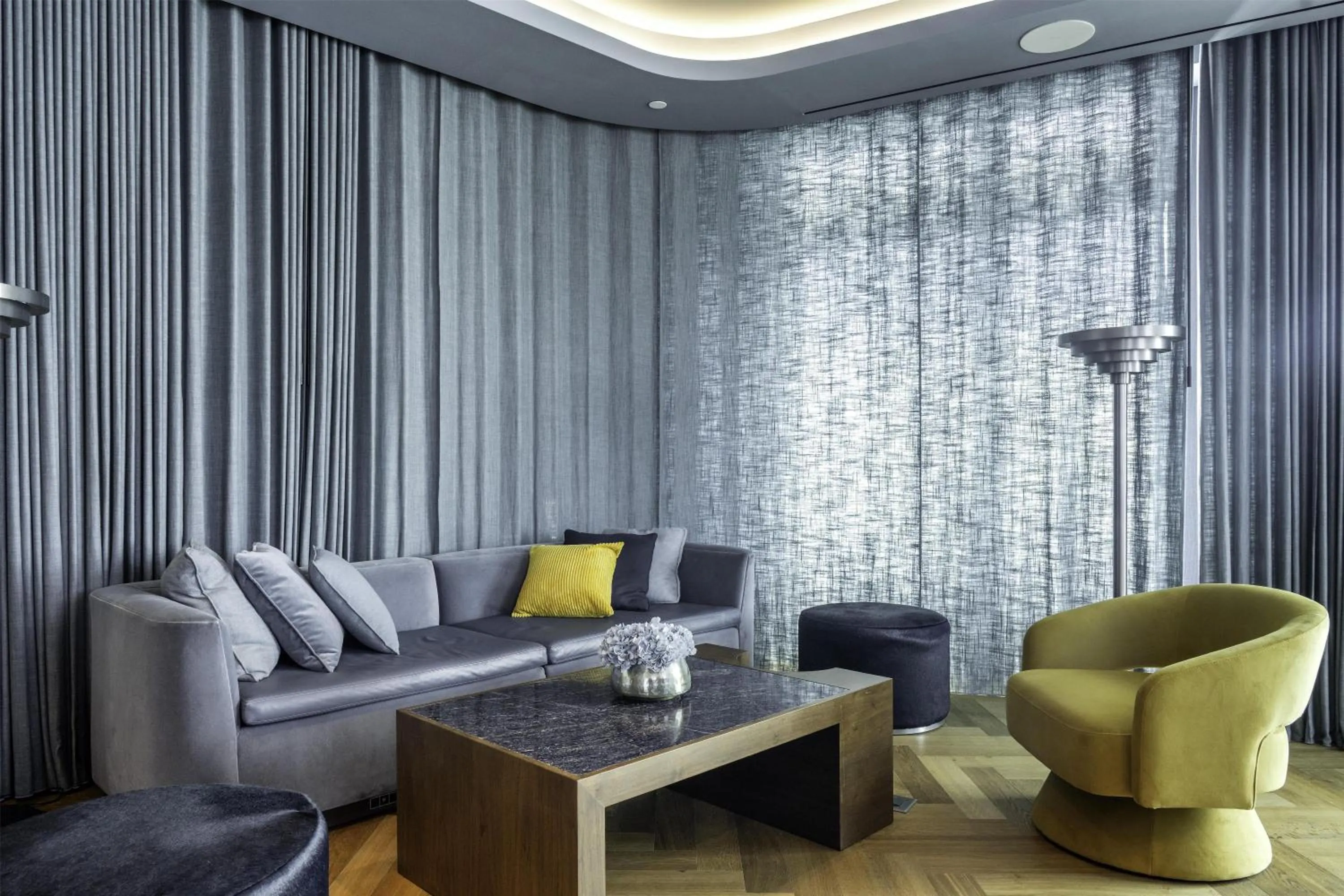 Lounge or bar in The Morrow Washington Dc, Curio Collection By Hilton