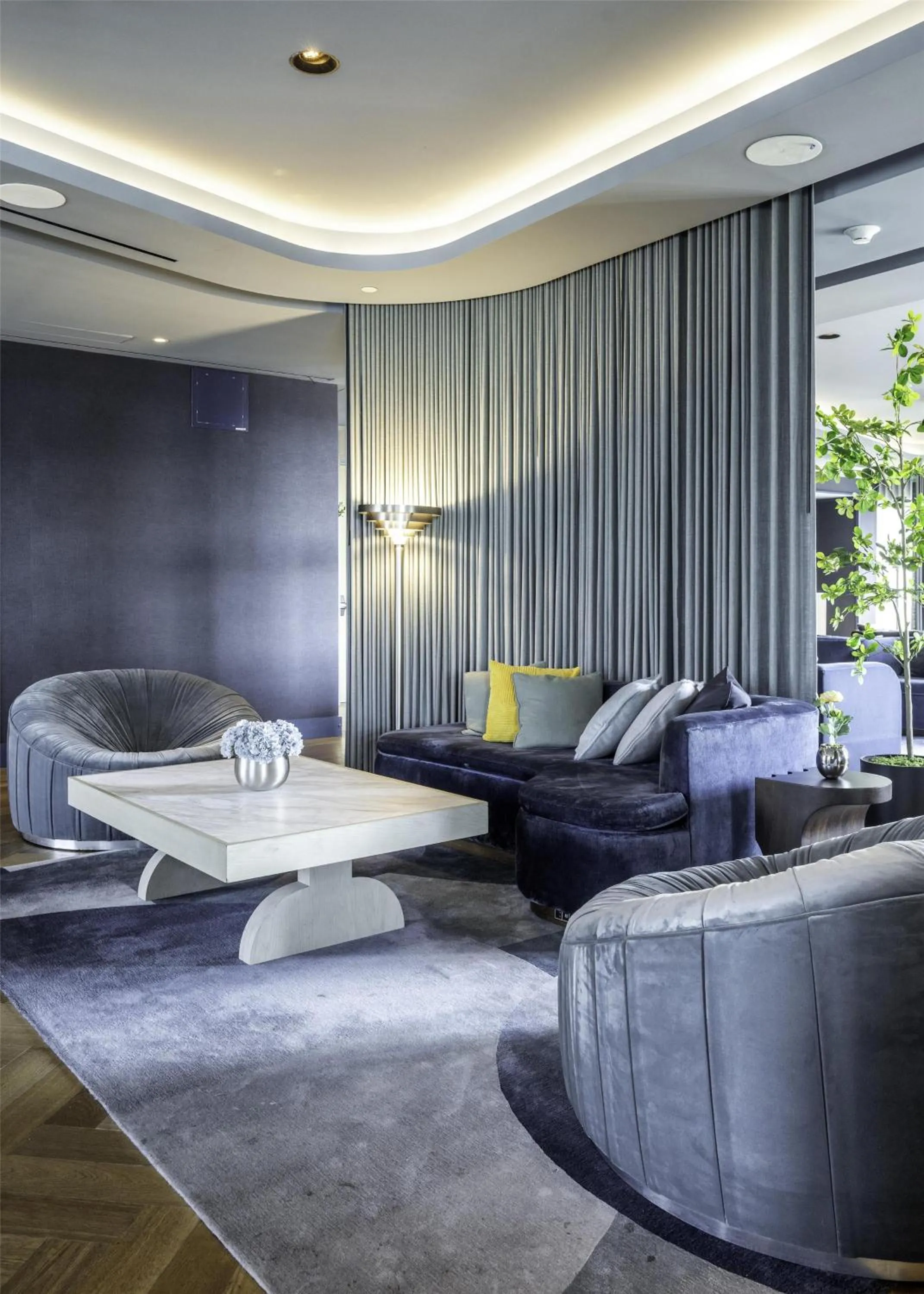 Lounge or bar in The Morrow Washington Dc, Curio Collection By Hilton