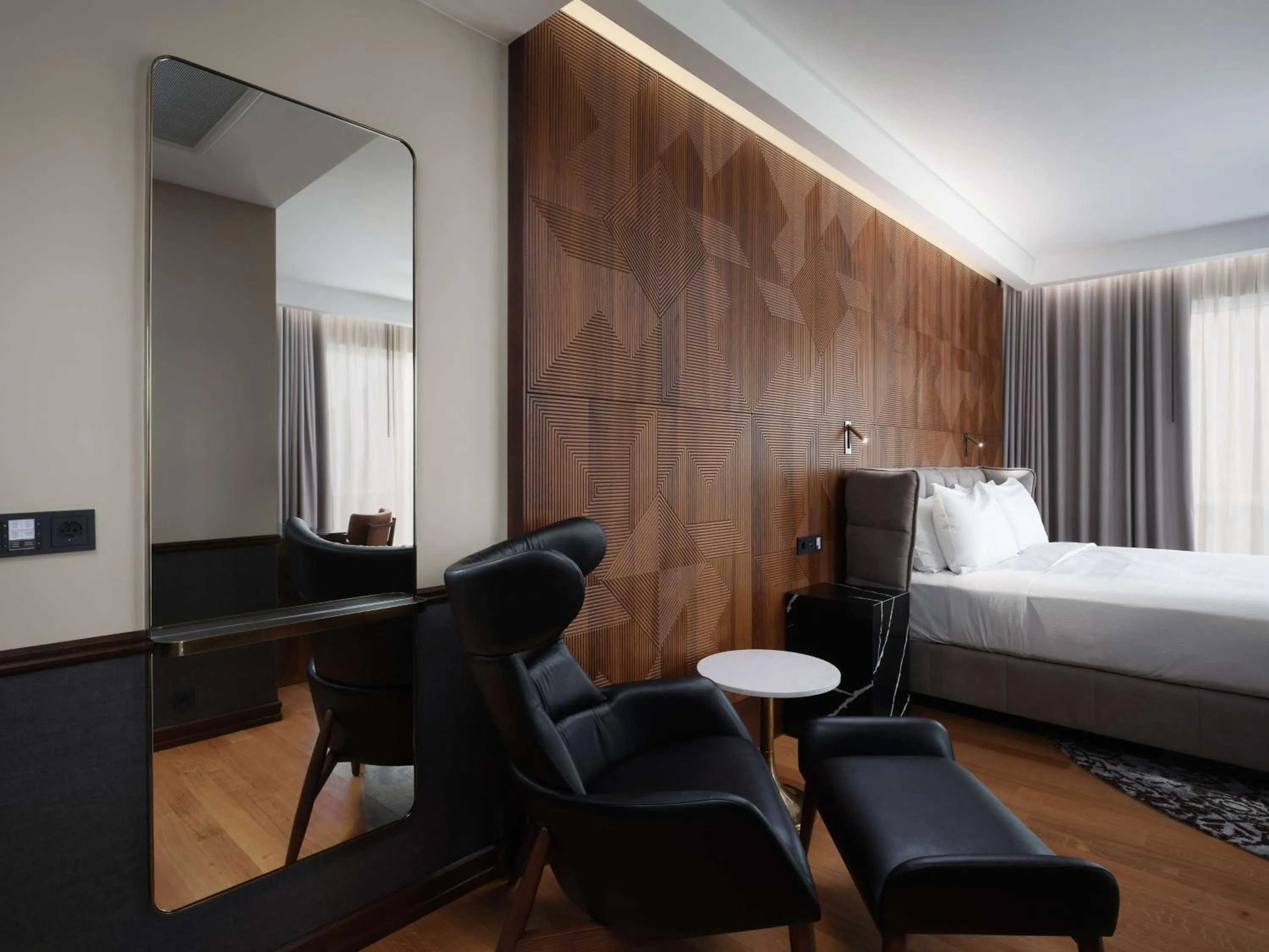 Bed in Iceland Parliament Hotel, Curio Collection By Hilton