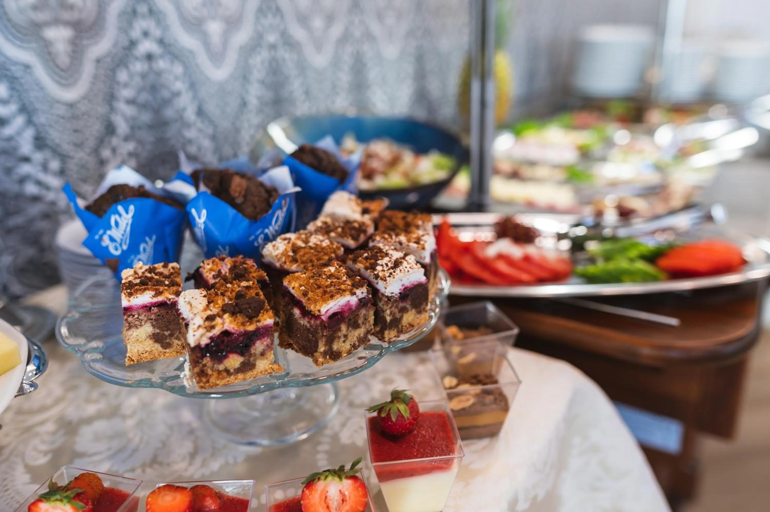 Food and drinks in Moris Boutique Beach Hotel