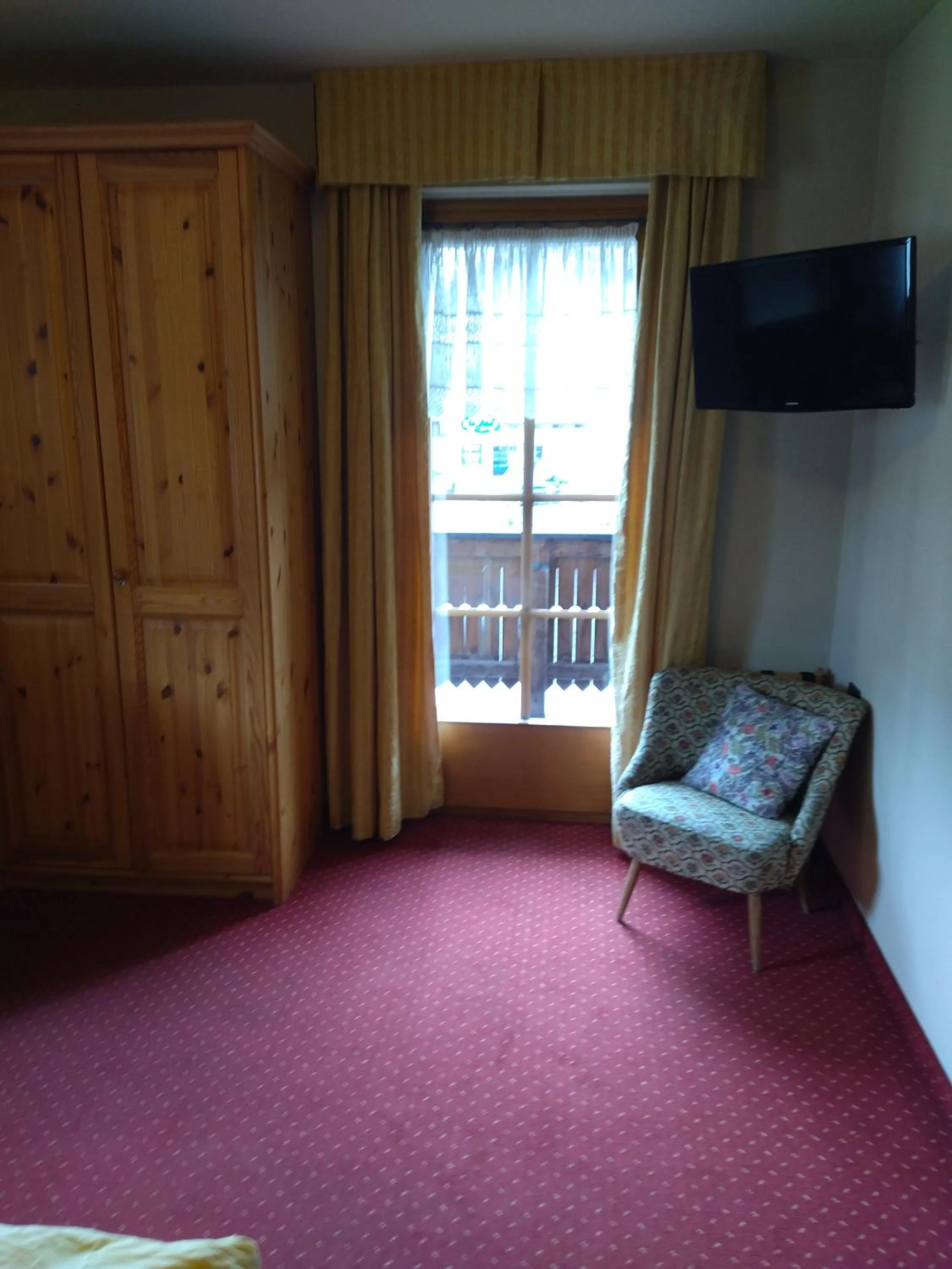 Photo of the whole room, Bed in Garni Baita Cecilia