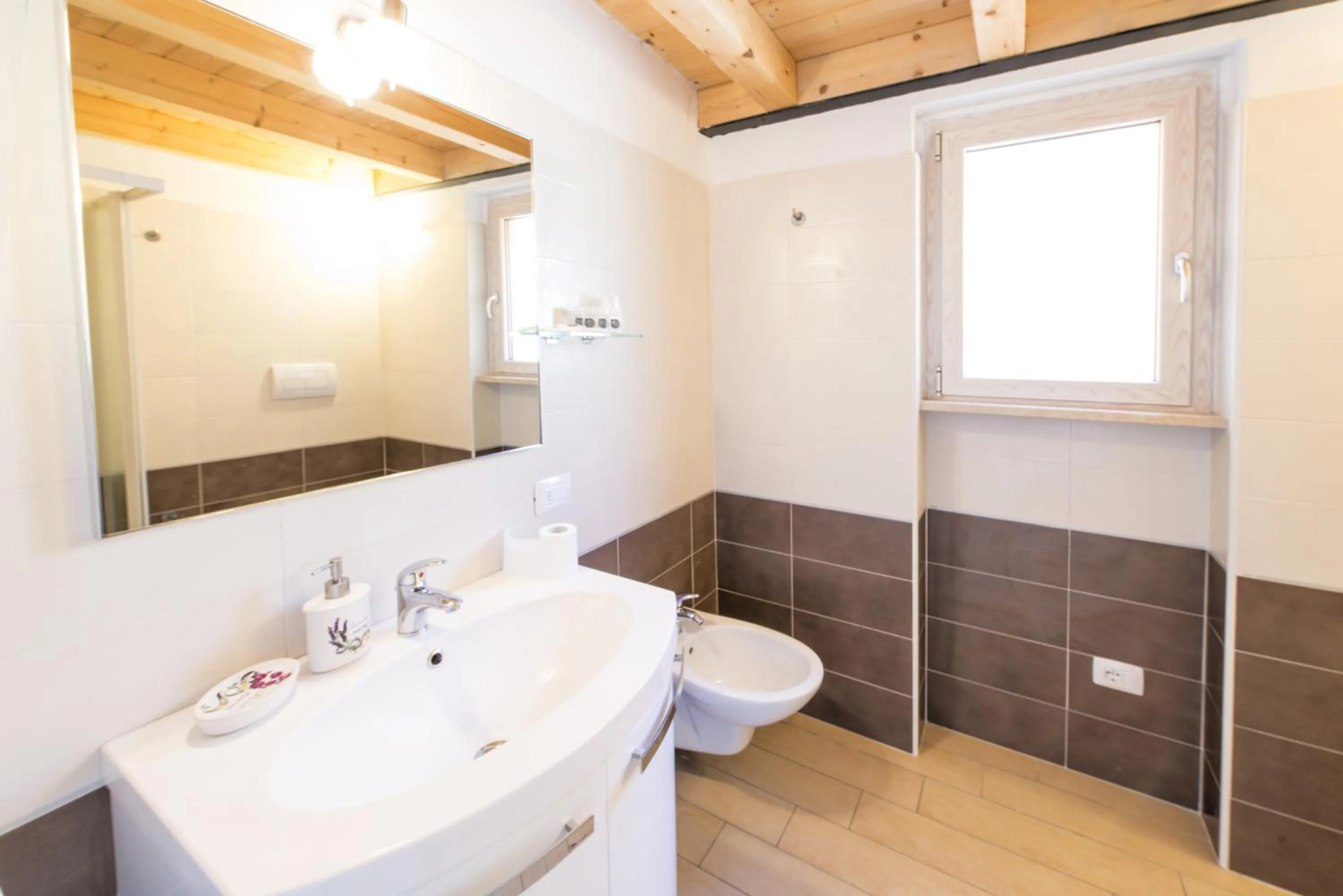 Bathroom in La Chioma di Berenice Garda Residence