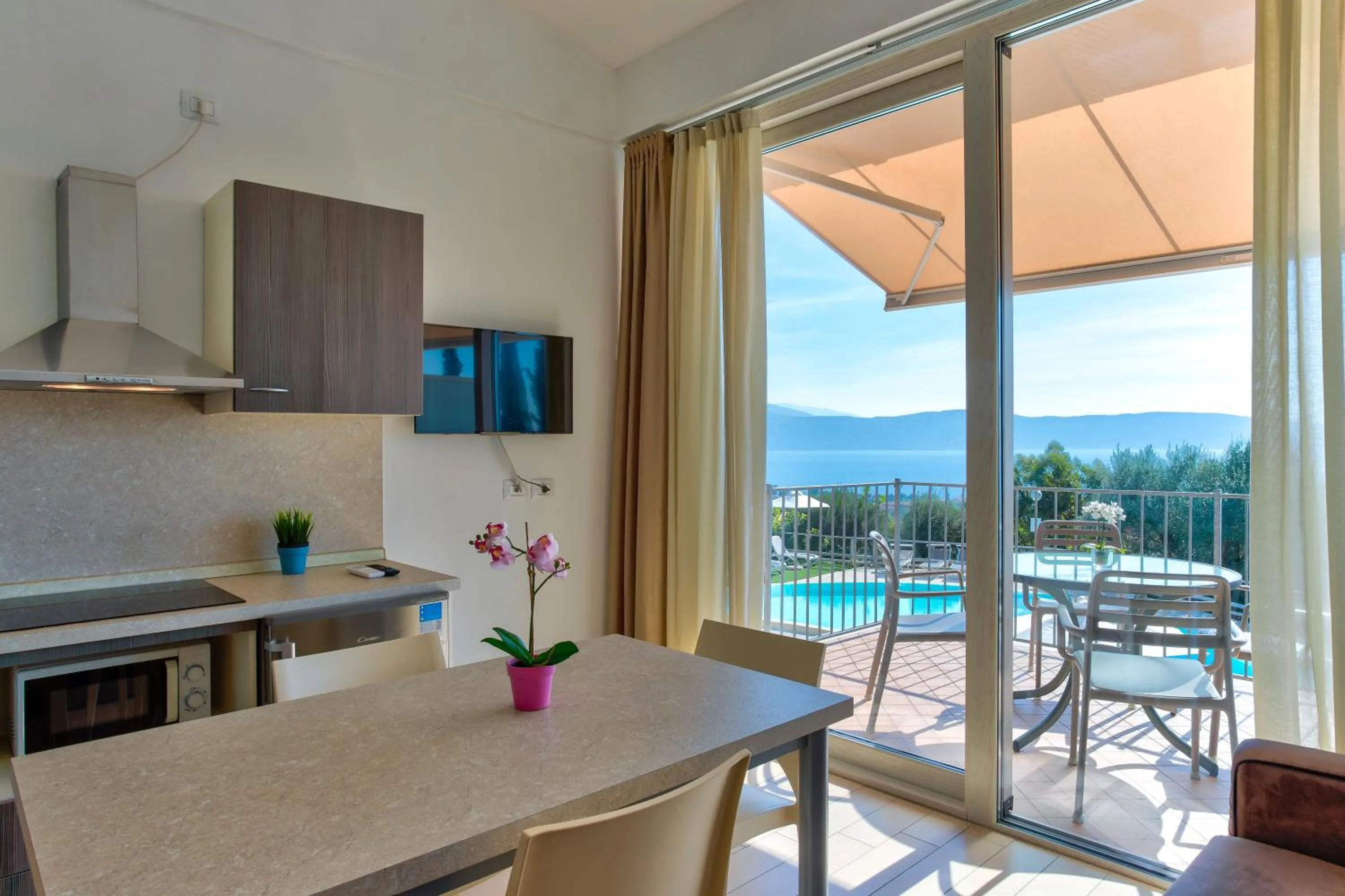 Balcony/Terrace in La Chioma di Berenice Garda Residence