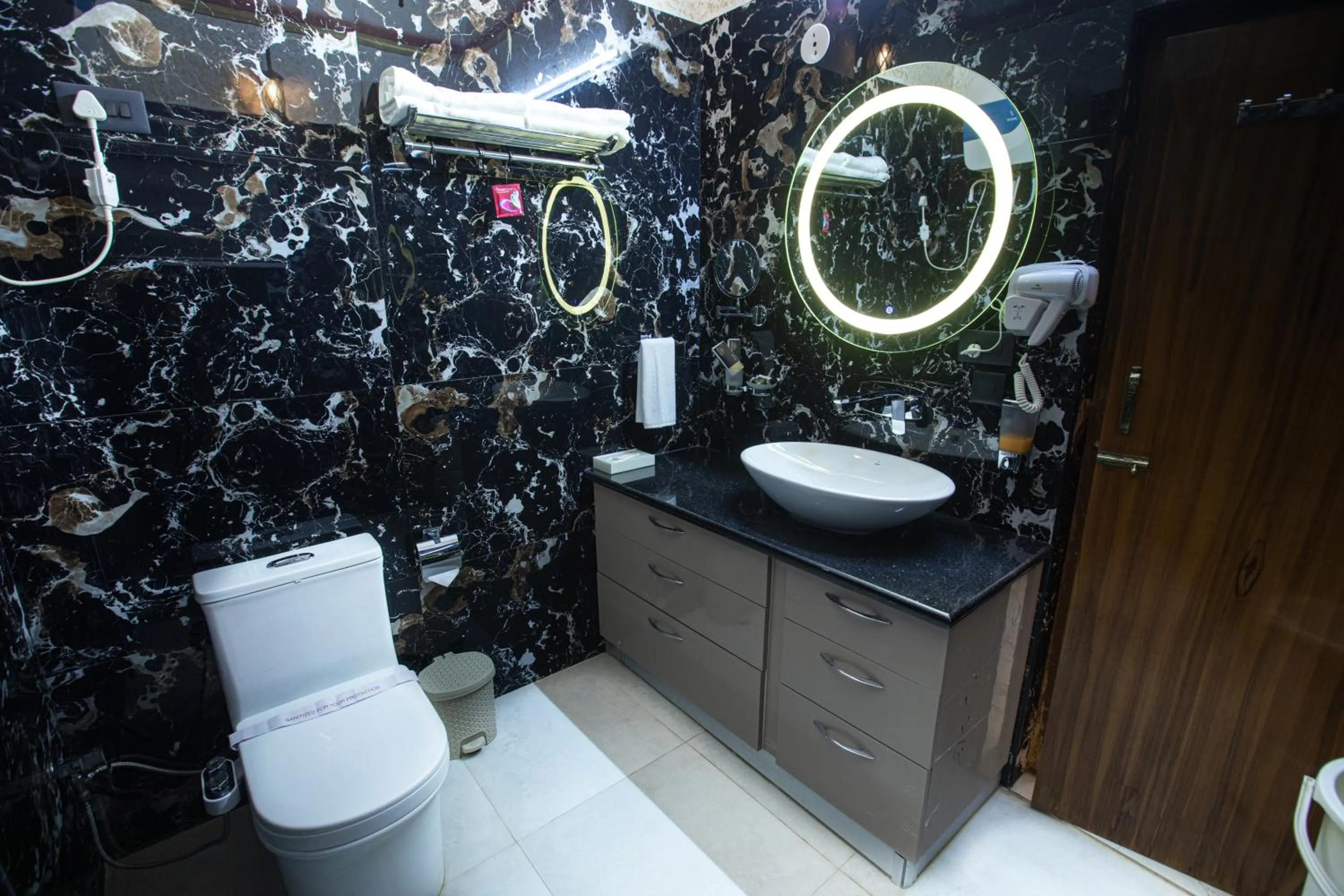 Bathroom in Kavassu Heritage Haveli