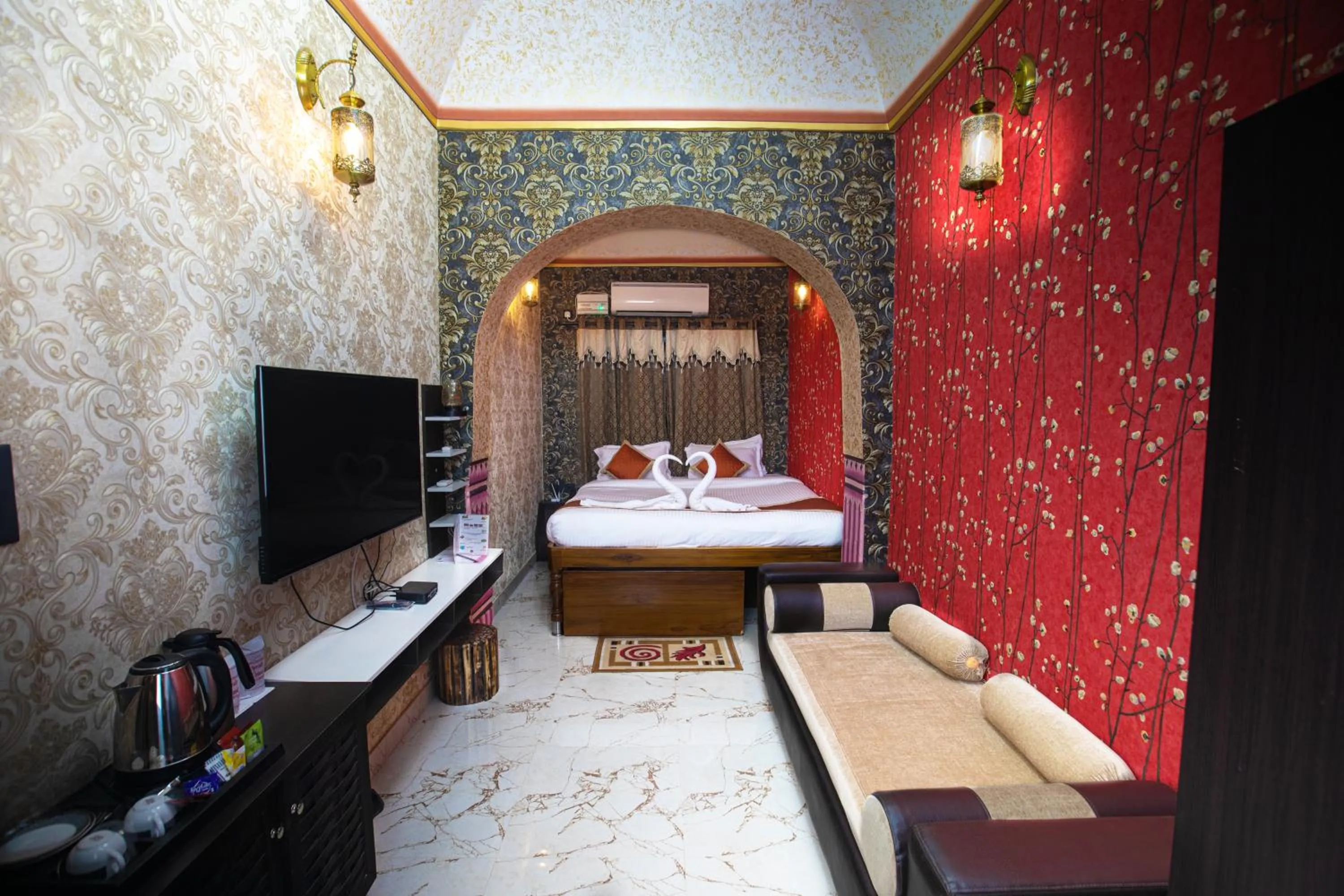 Bedroom, Bed in Kavassu Heritage Haveli
