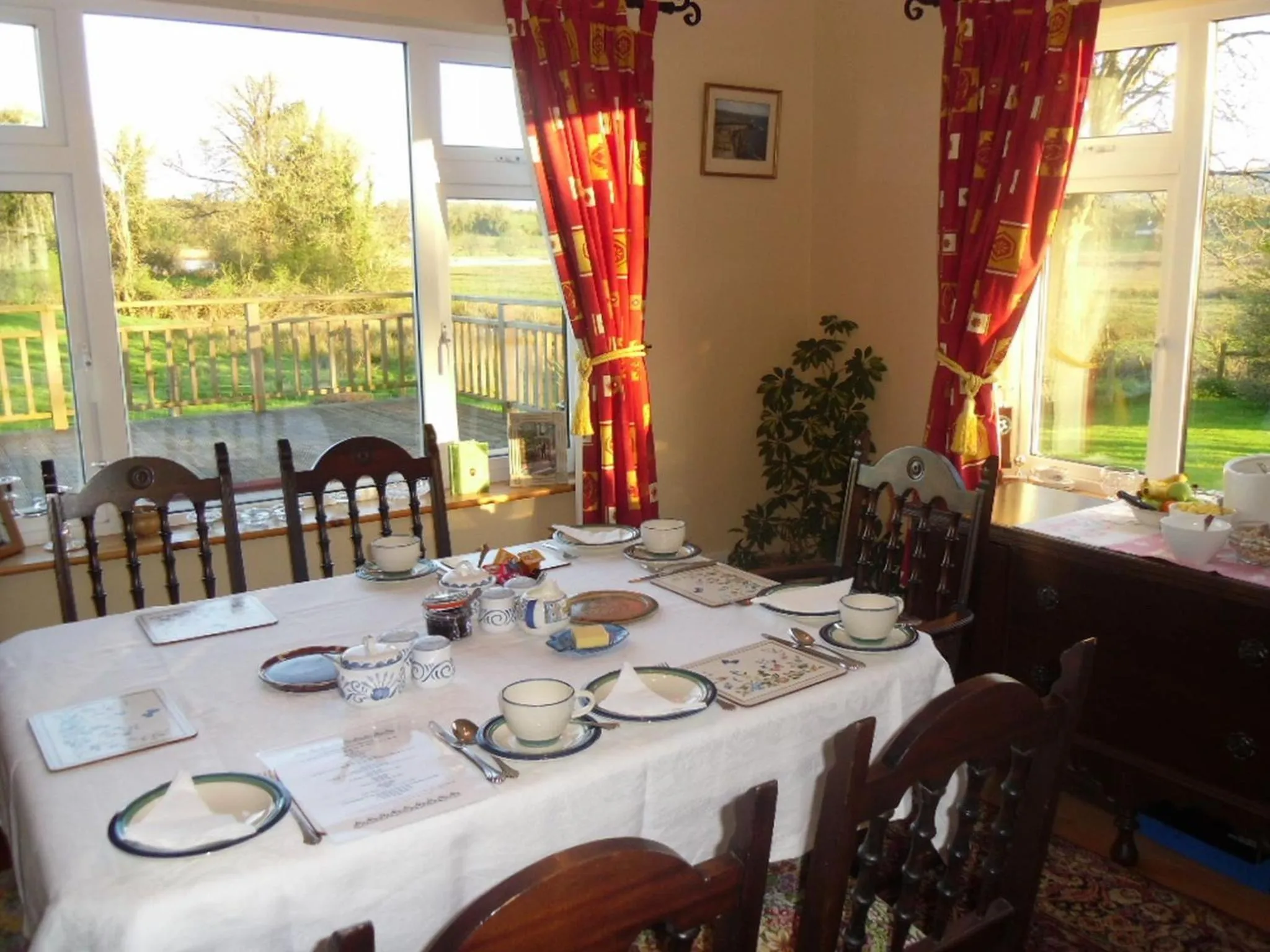 Dining area in Lake Avenue House