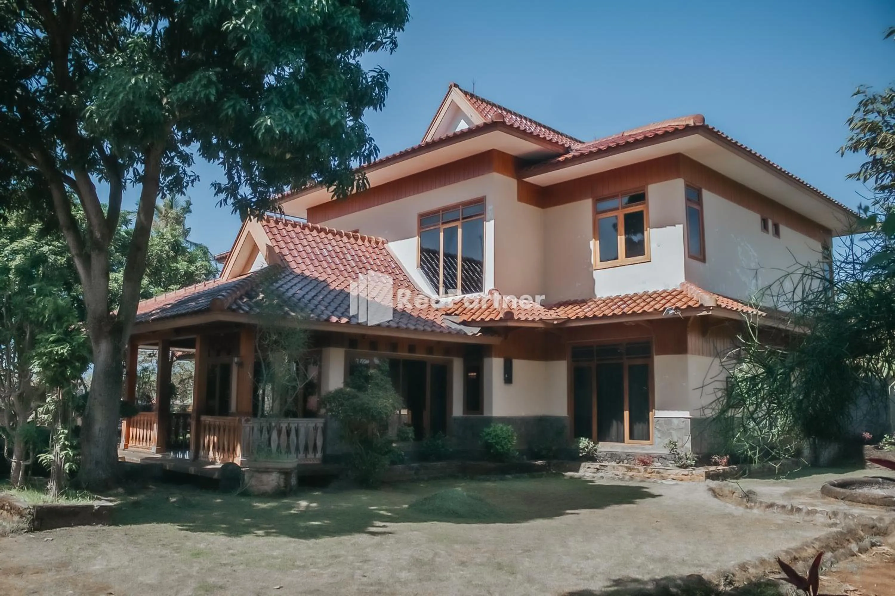 Property building in Villa Mawar Adinda Kuningan Syariah RedPartner