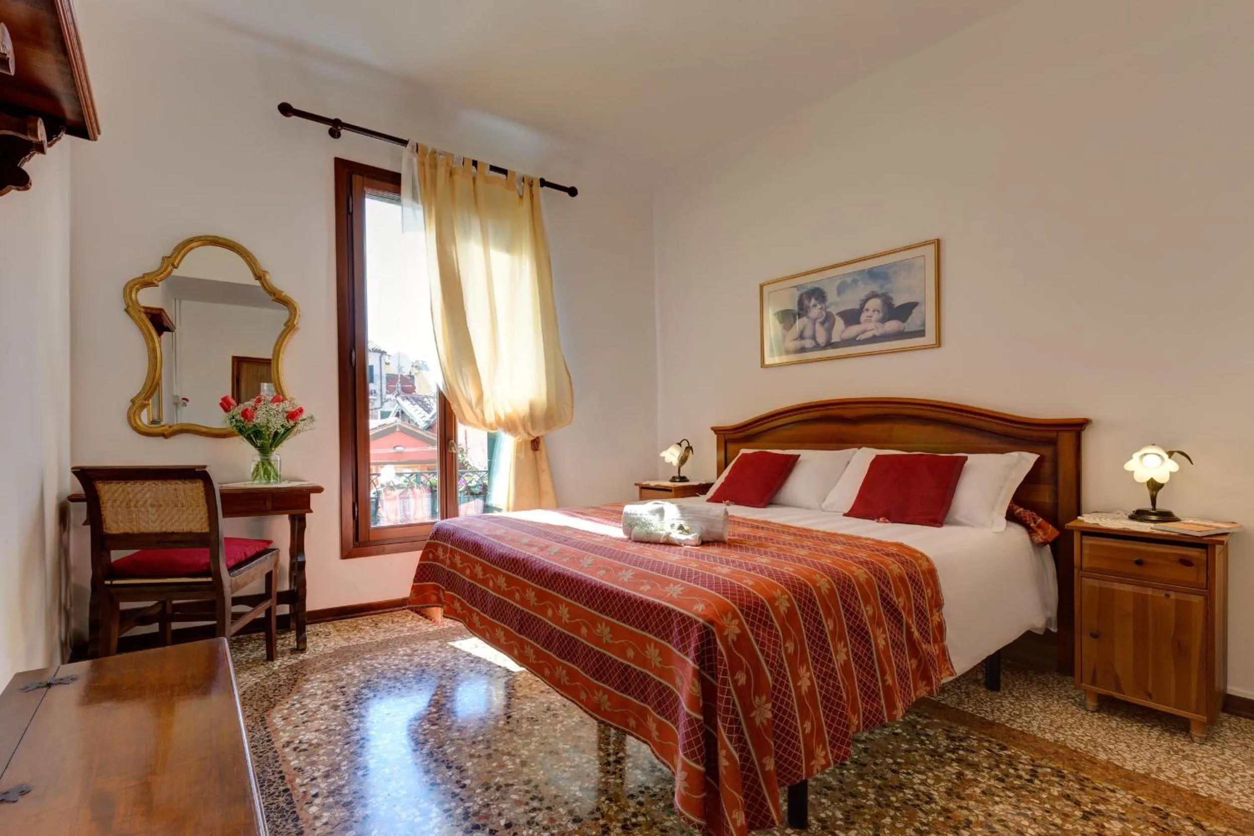 Bed in Hotel San Samuele