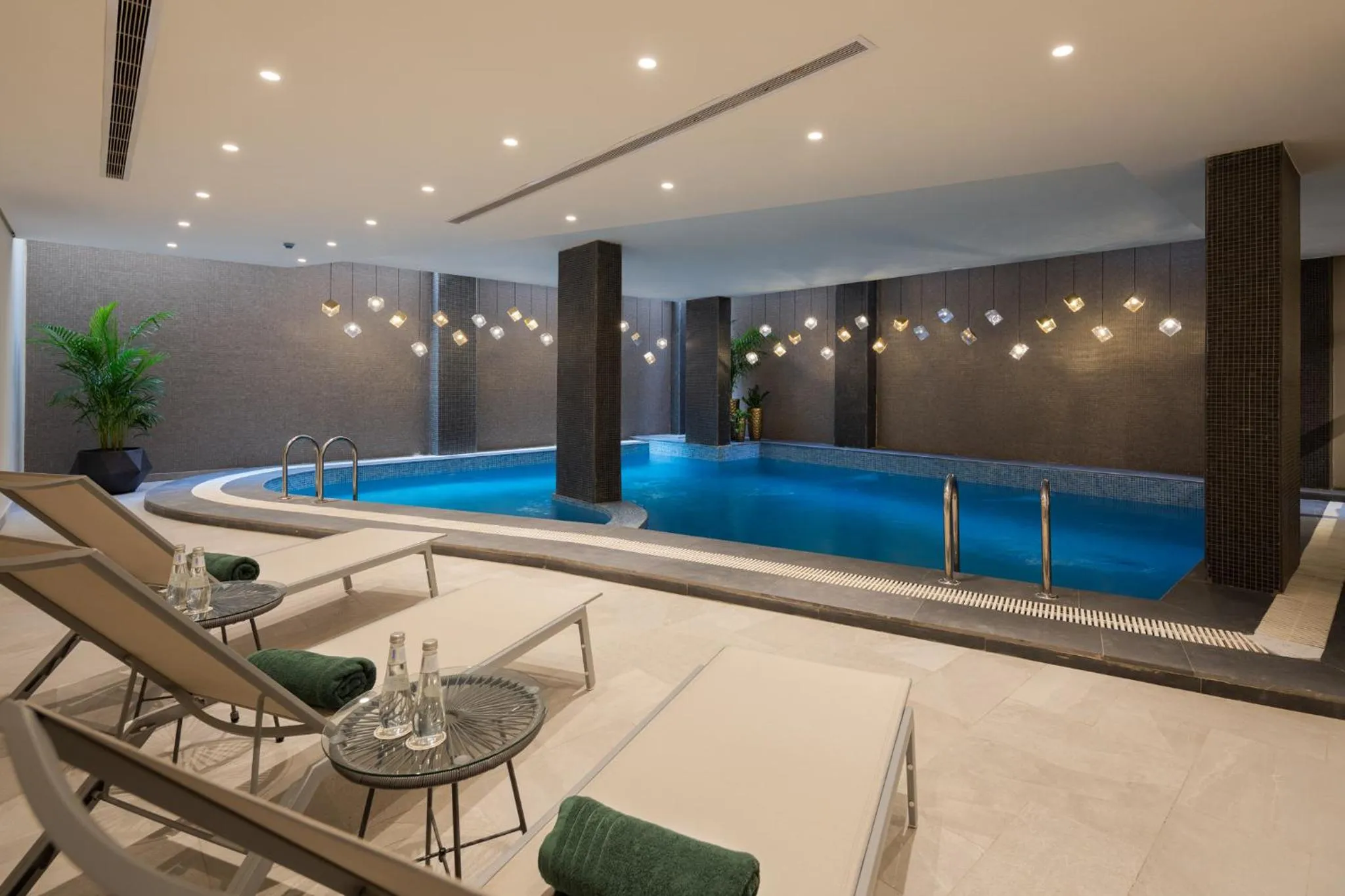 Pool view in Marlo Hotel - فندق مارلو