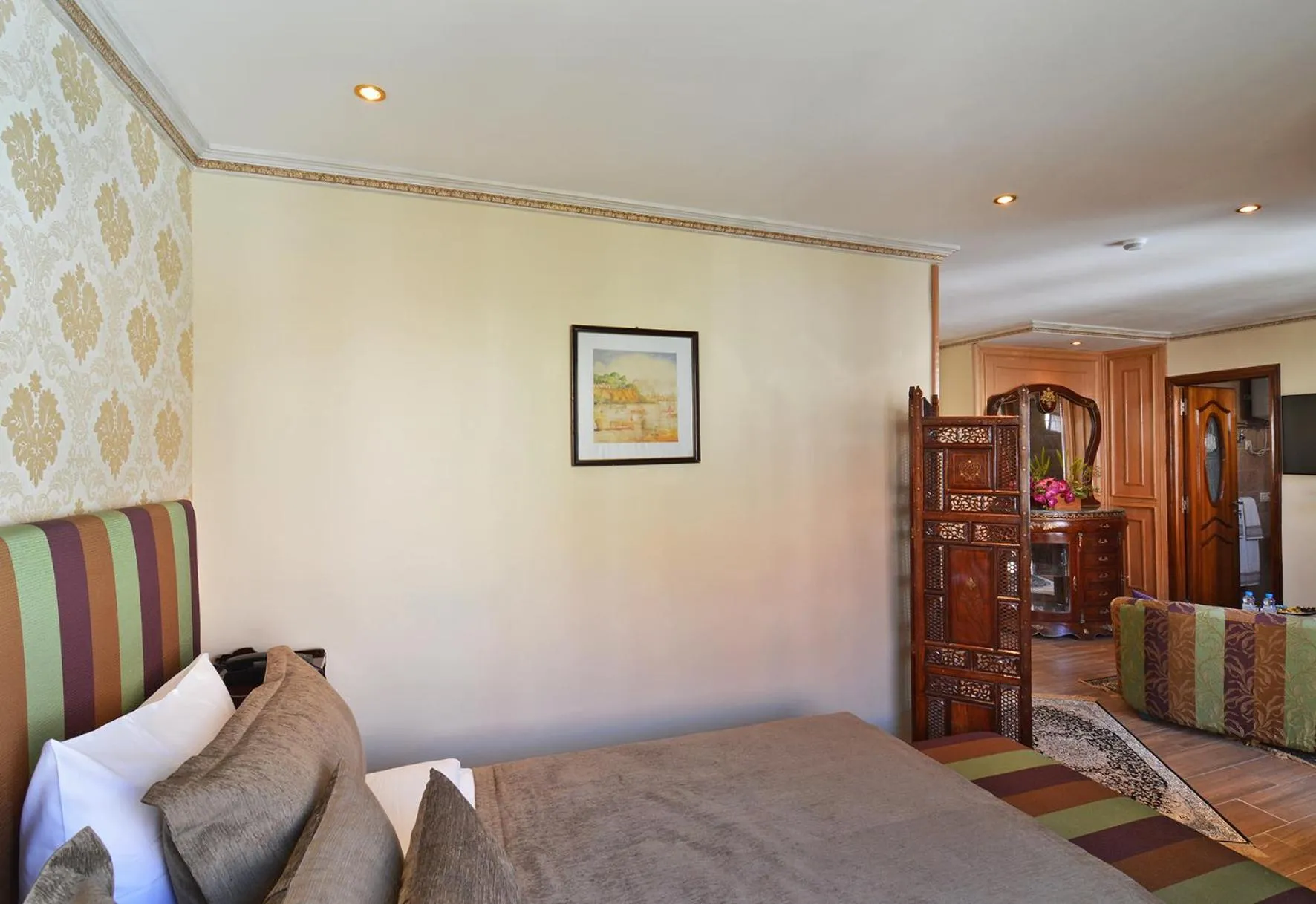 Photo of the whole room, Bed in Résidence Ifrane Palace