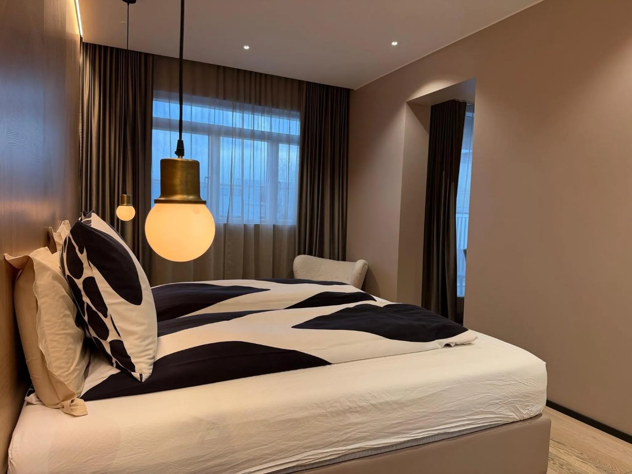 Bedroom, Bed in Hotel Lotus