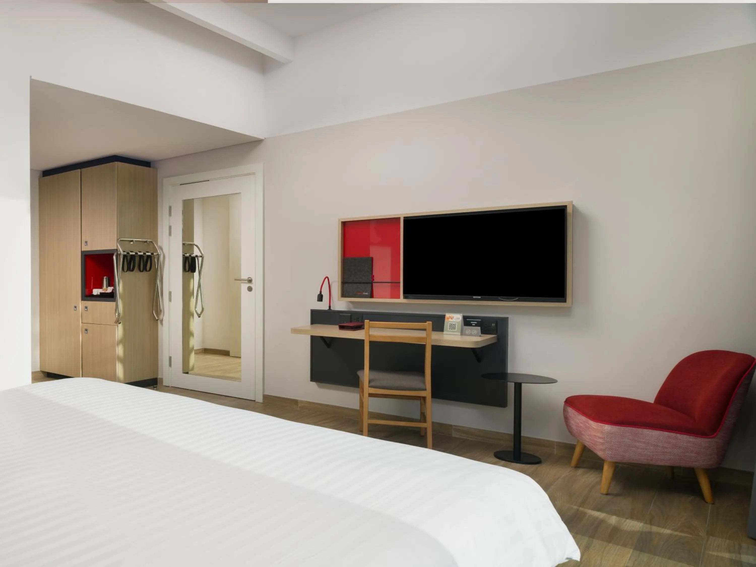 Bed in IntercityHotel Muscat