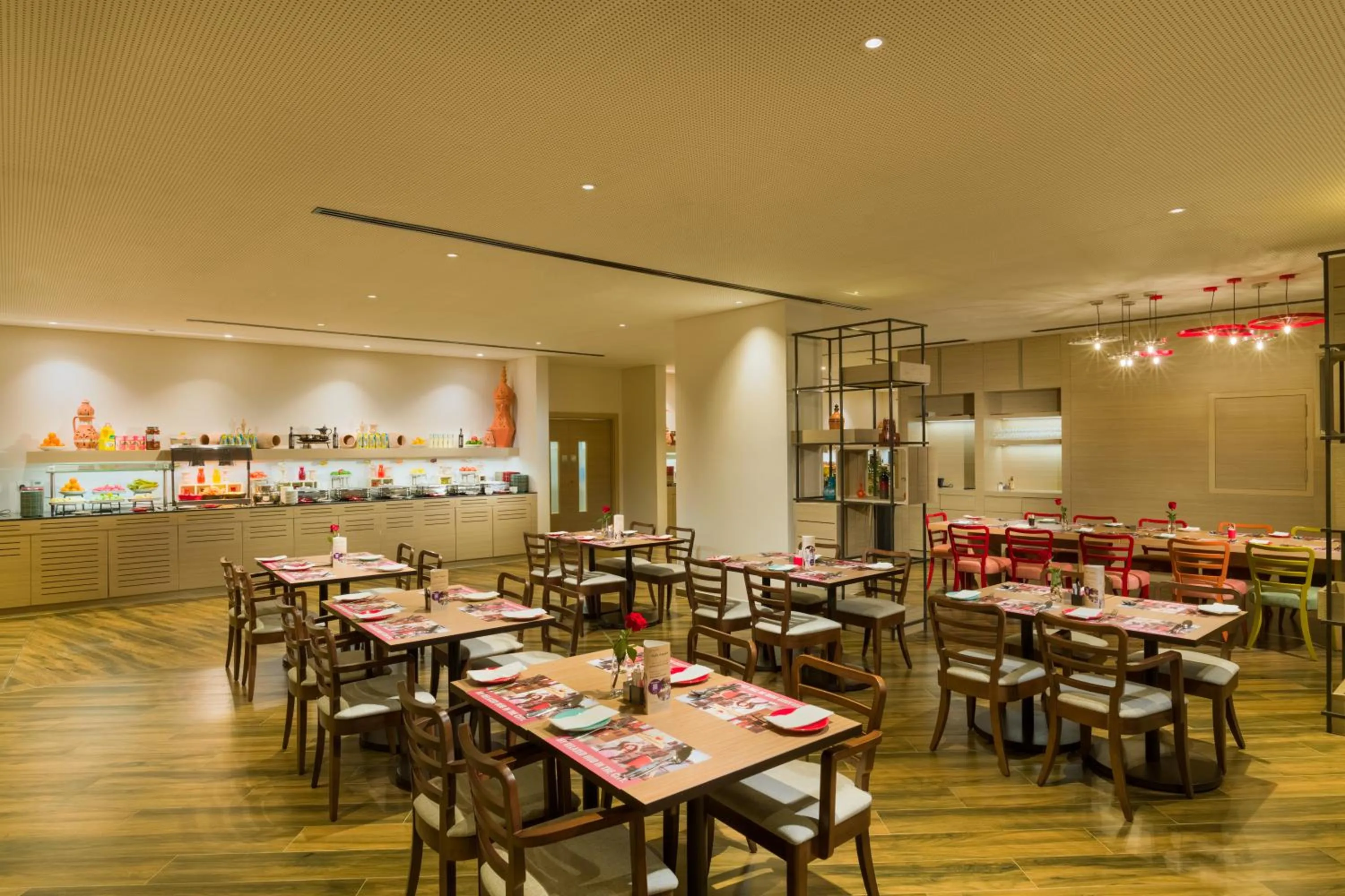 Restaurant/places to eat in IntercityHotel Muscat