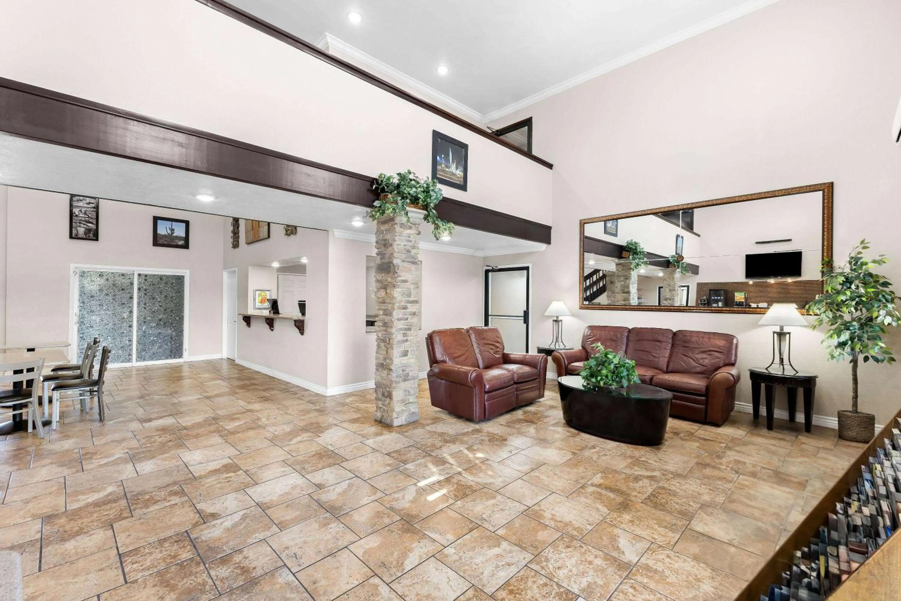 Lobby or reception in Super 8 by Wyndham Goodyear/Phoenix Area