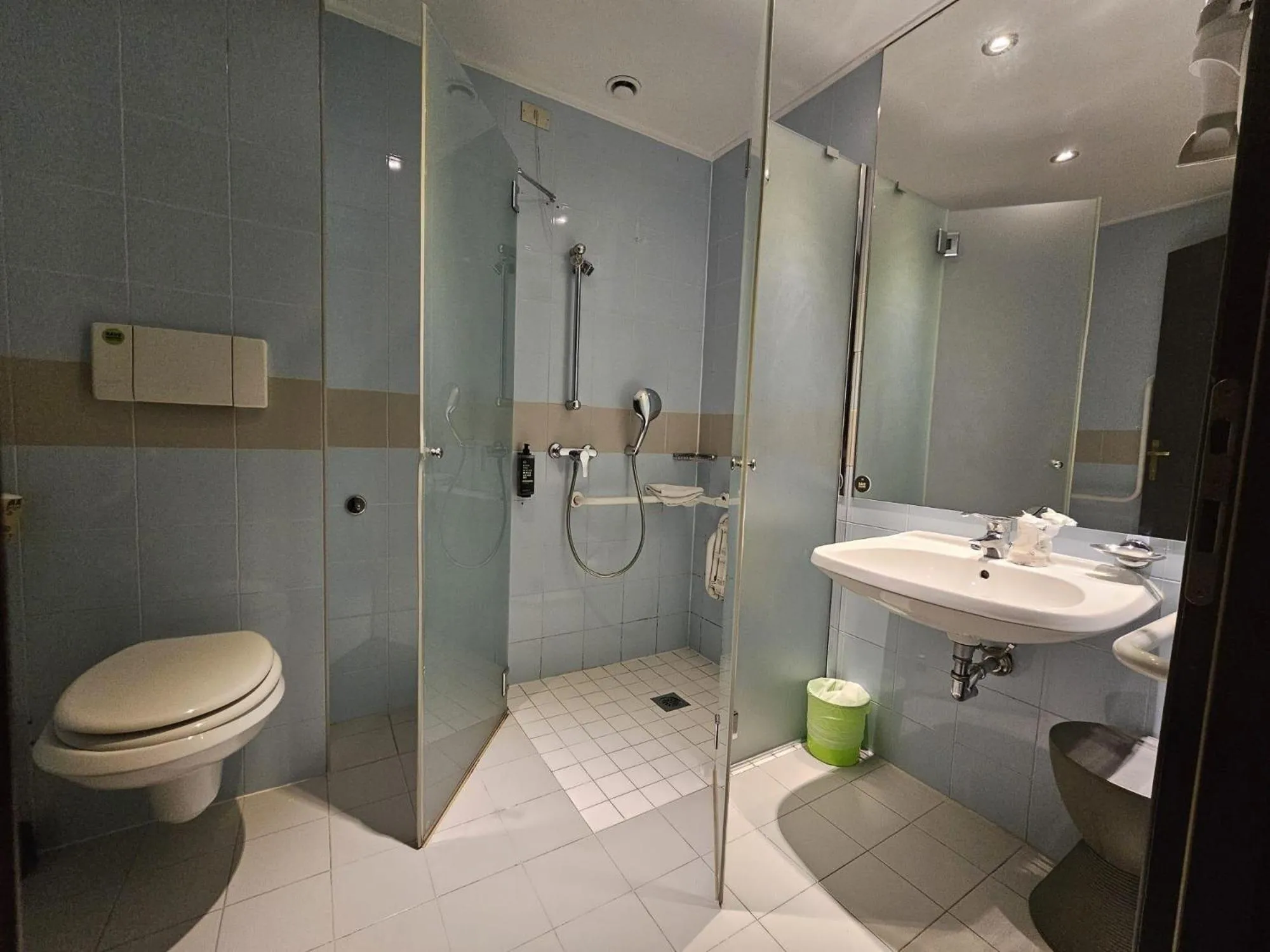 Photo of the whole room in B&B HOTEL Mantova