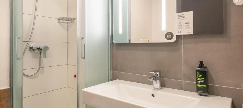 Photo of the whole room in B&B HOTEL Mantova