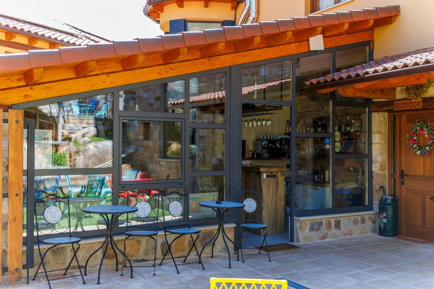 Lounge or bar in El Hotel & SPA de Verdiago