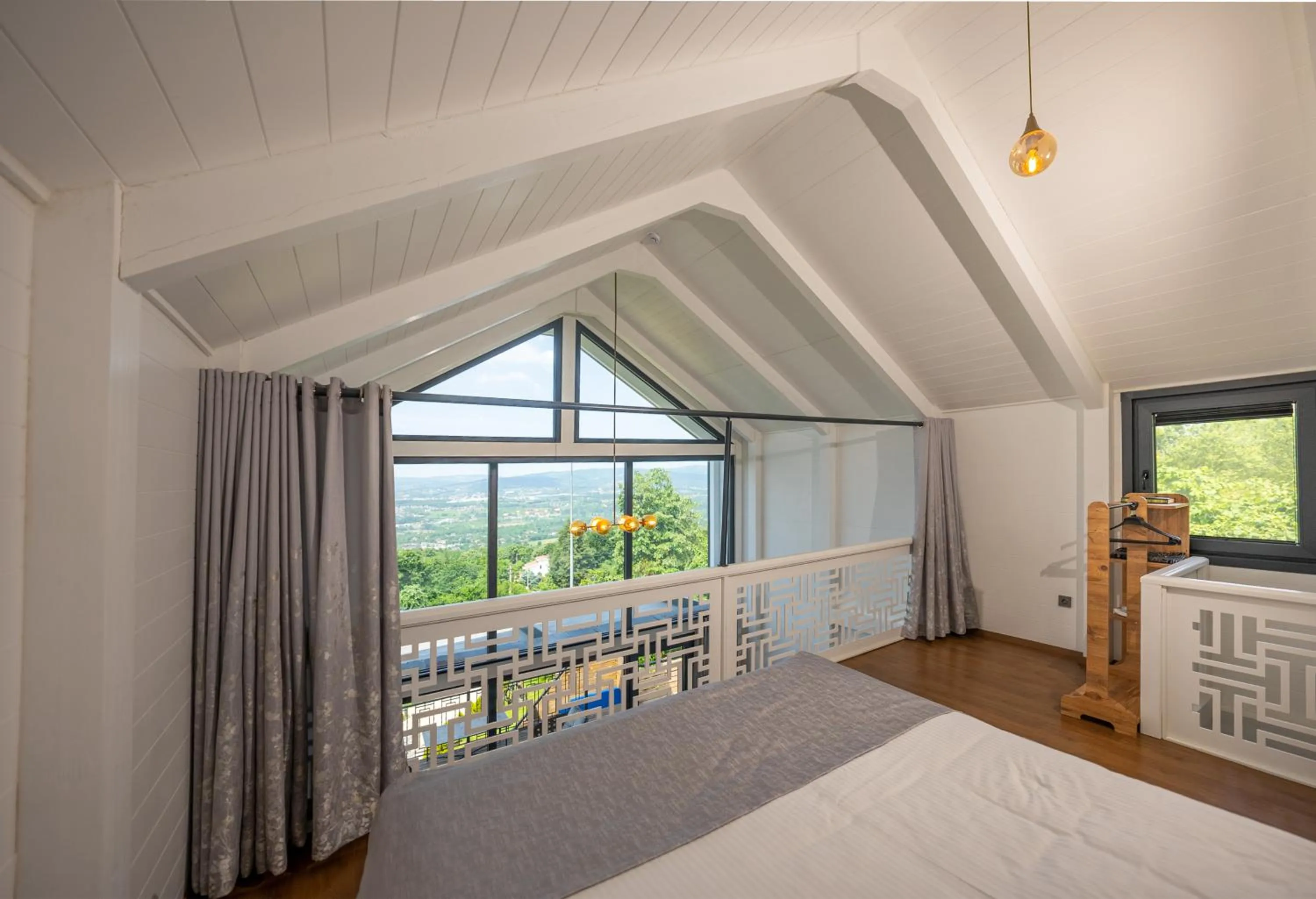 Bed in Alya Kartepe Villa Hotel