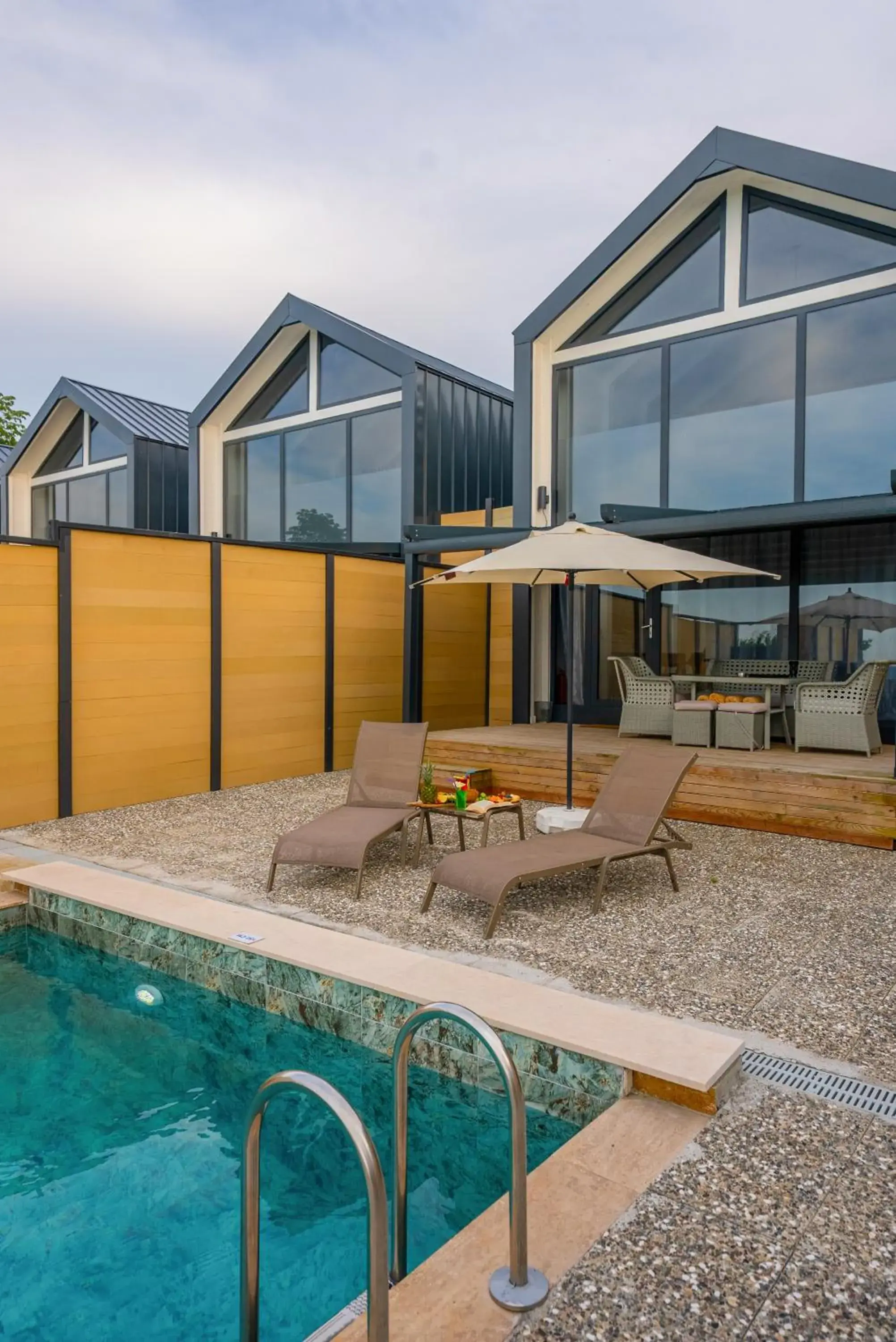 Suite with Private Pool in Alya Kartepe Villa Hotel Suite with Private Pool in Alya Kartepe Villa Hotel