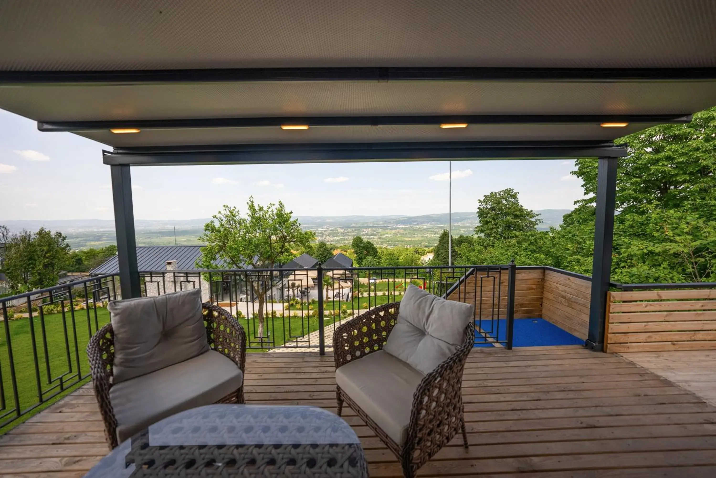 Suite with Mountain View in Alya Kartepe Villa Hotel Suite with Mountain View in Alya Kartepe Villa Hotel