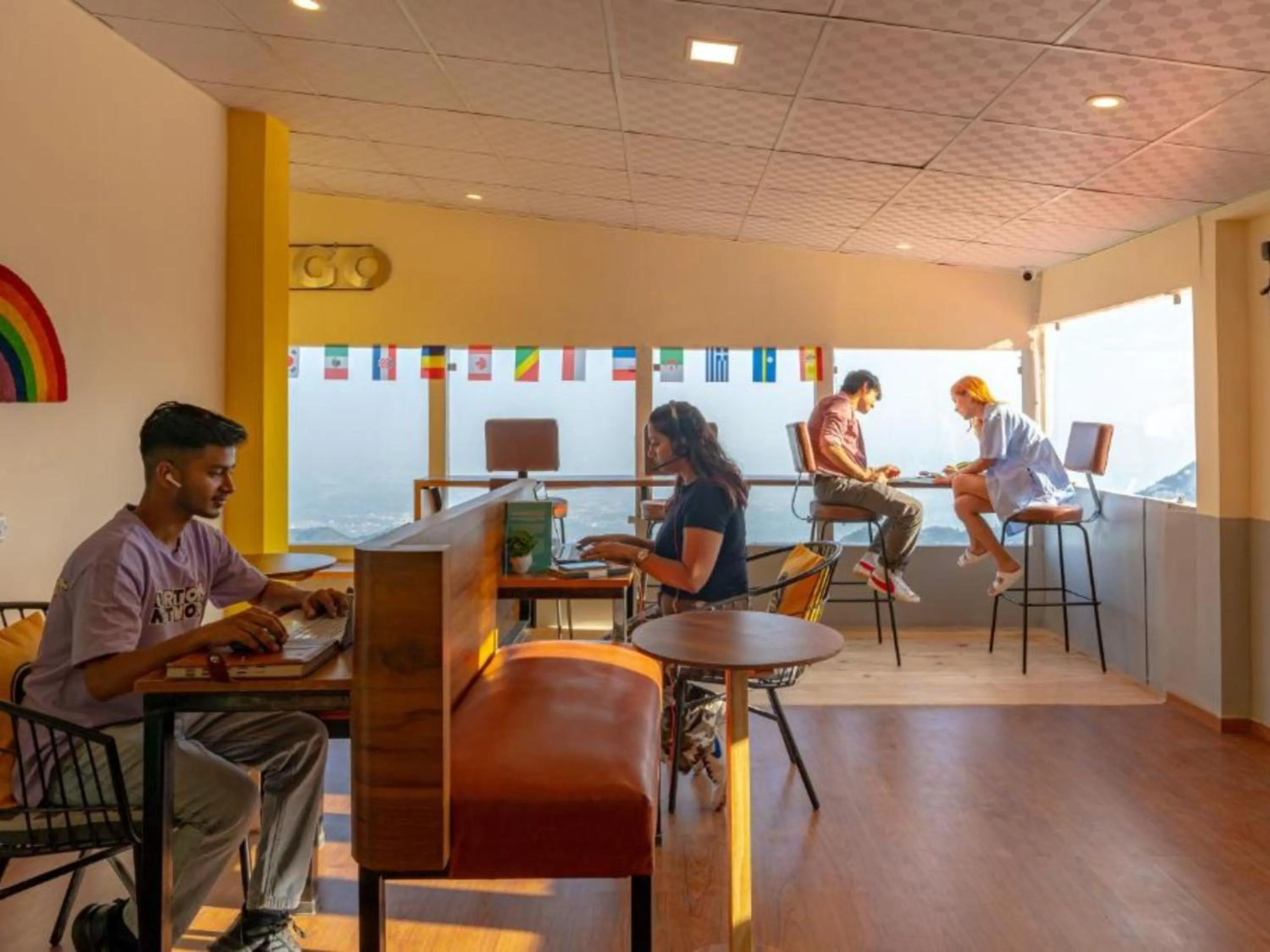 Restaurant/places to eat in The Hosteller Mussoorie, Mall Road