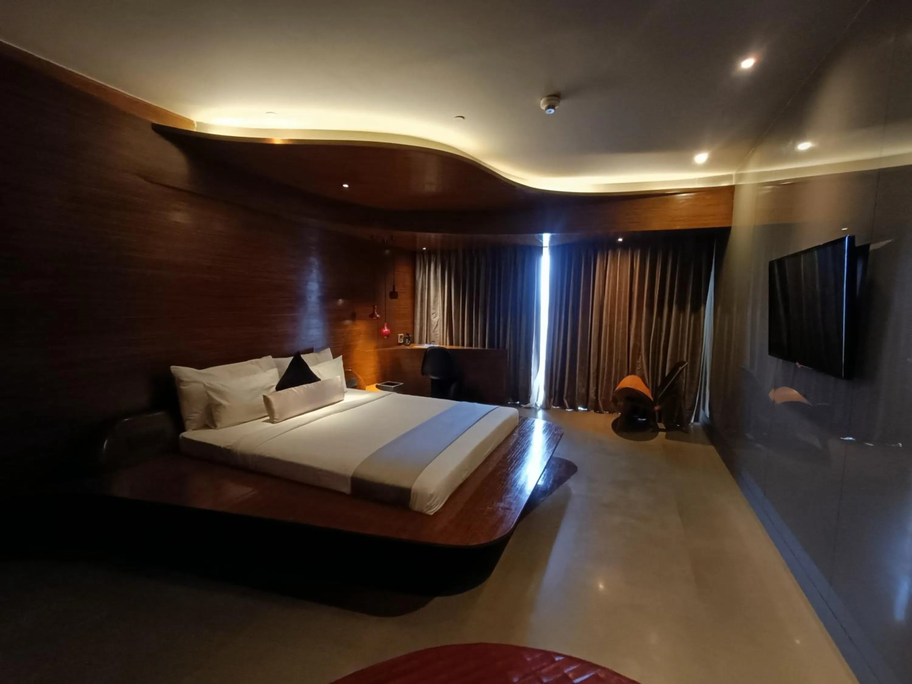 Bed in Boulevard by Design Hotel Chennai