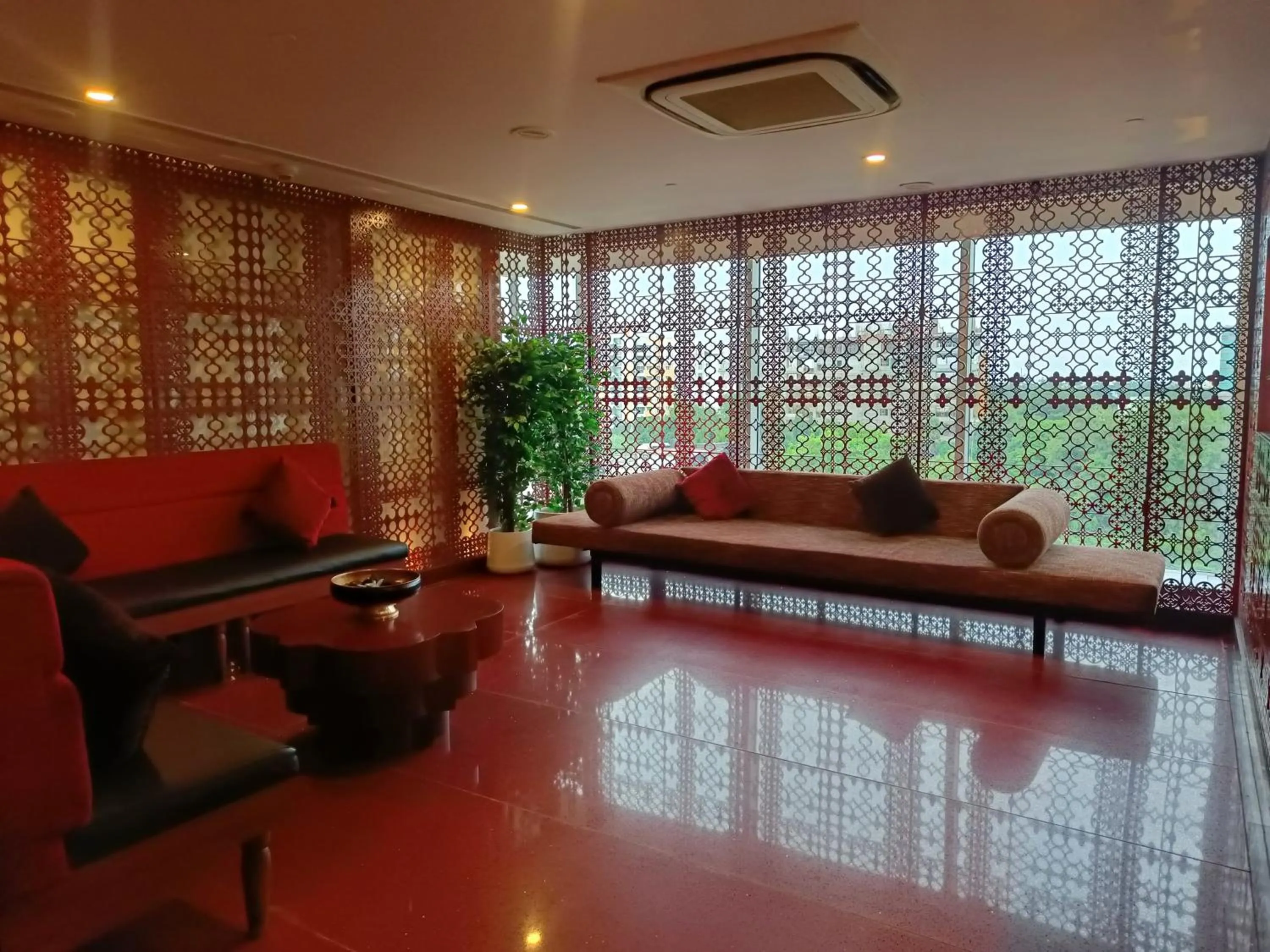 Lobby or reception in Boulevard by Design Hotel Chennai