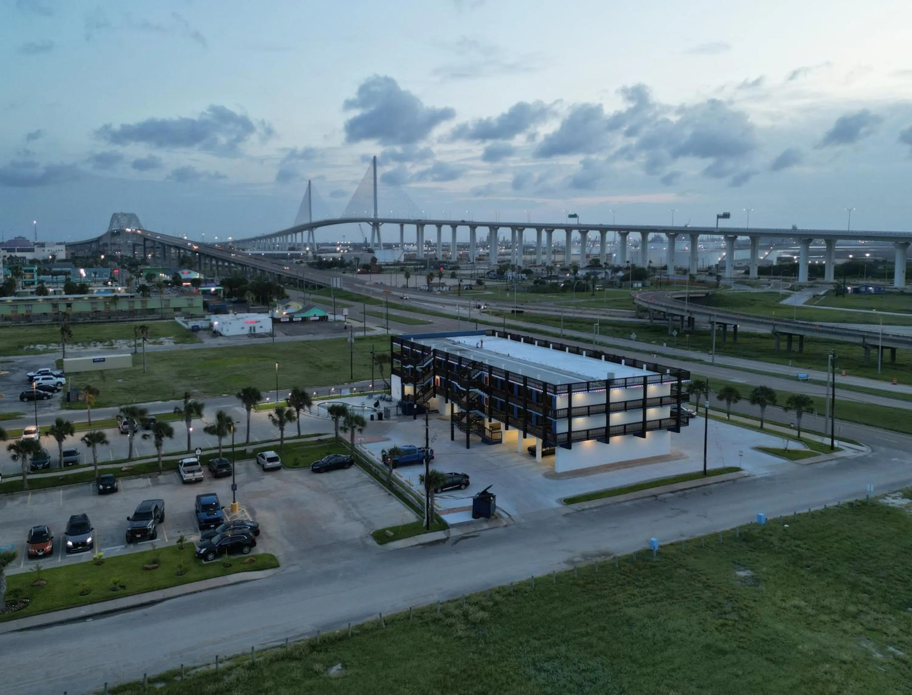 Property building in Hotel DeVille