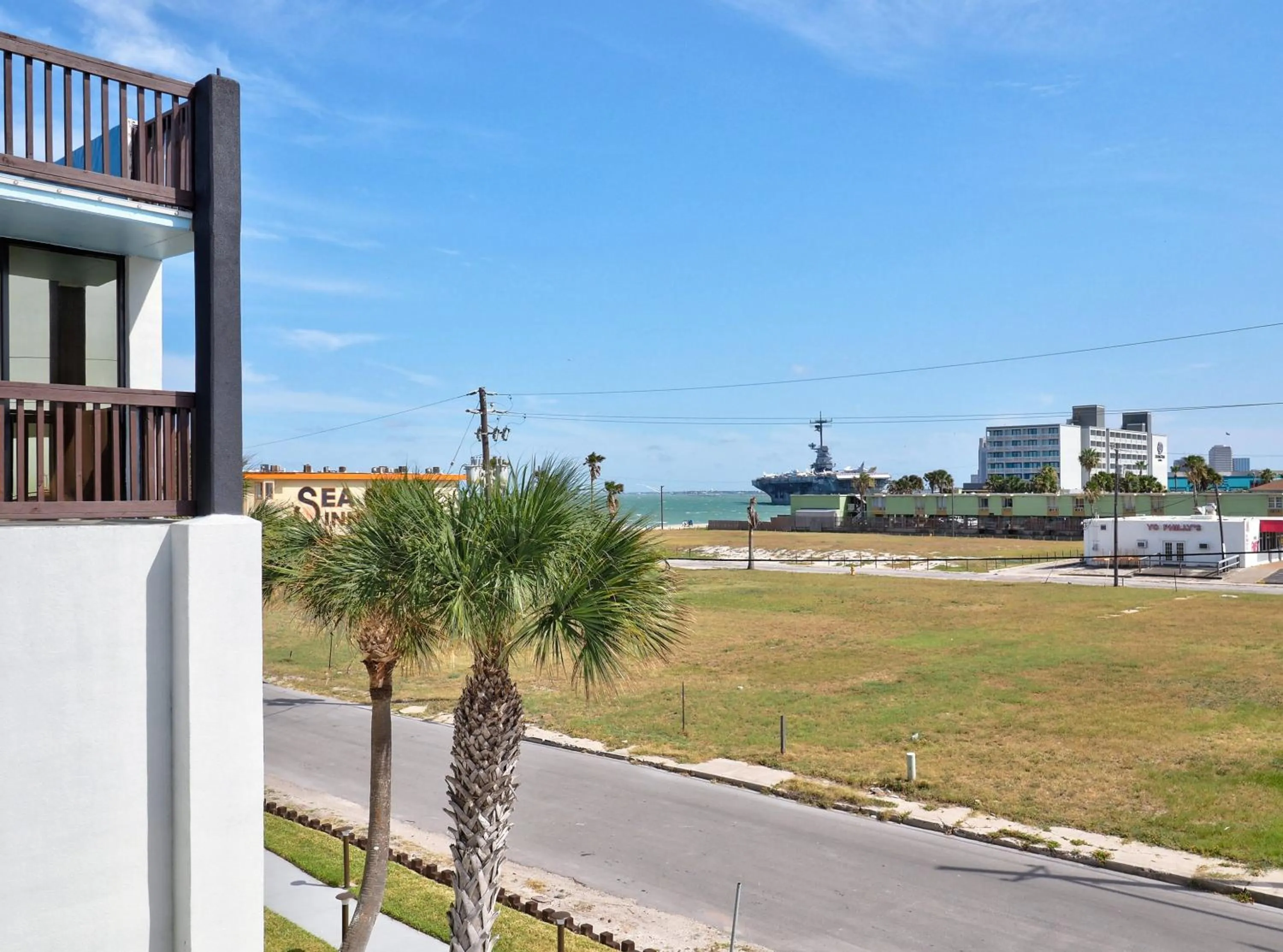 Property building in Hotel DeVille