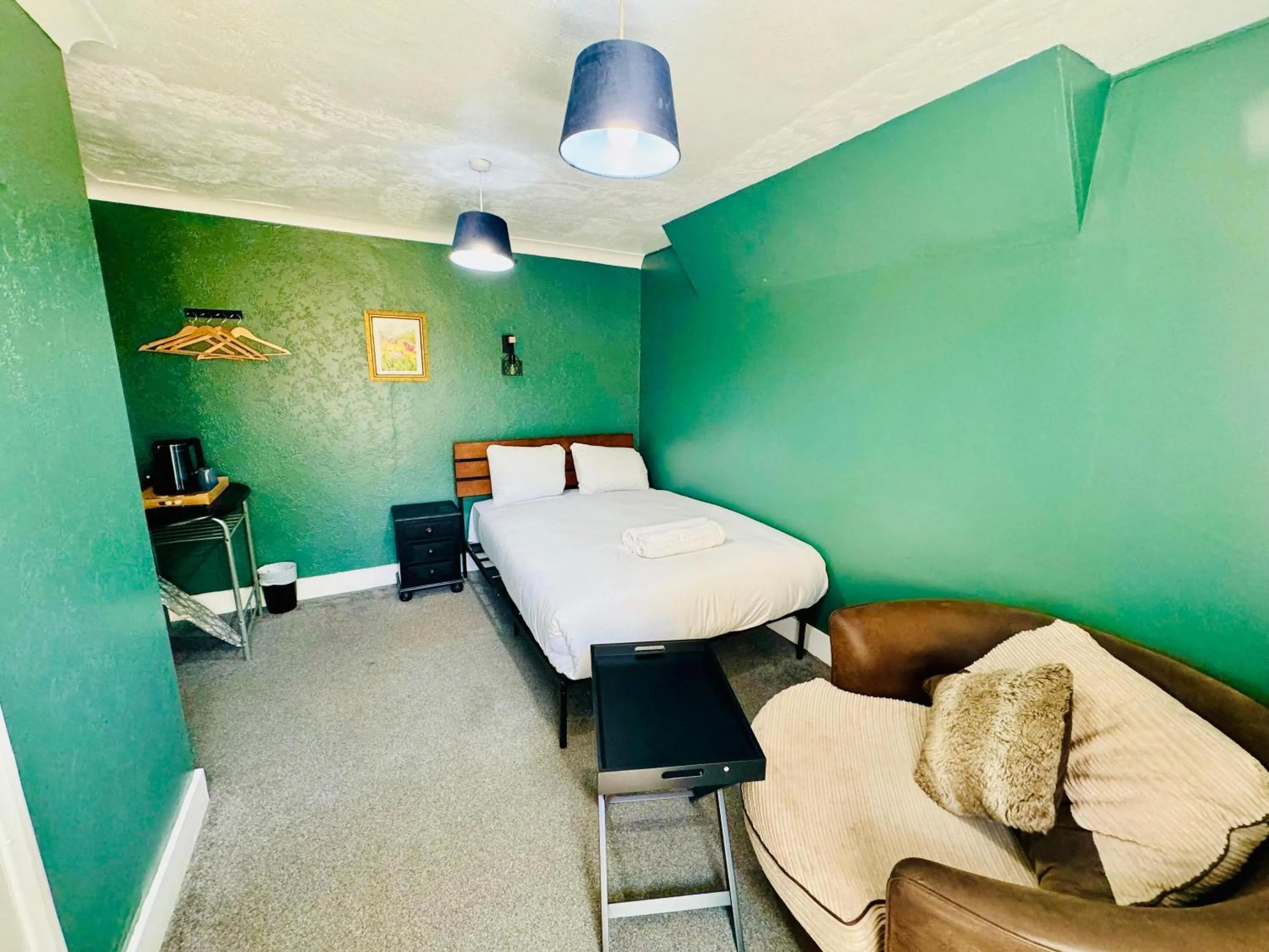 Bedroom, Bed in Number 19 Brighton