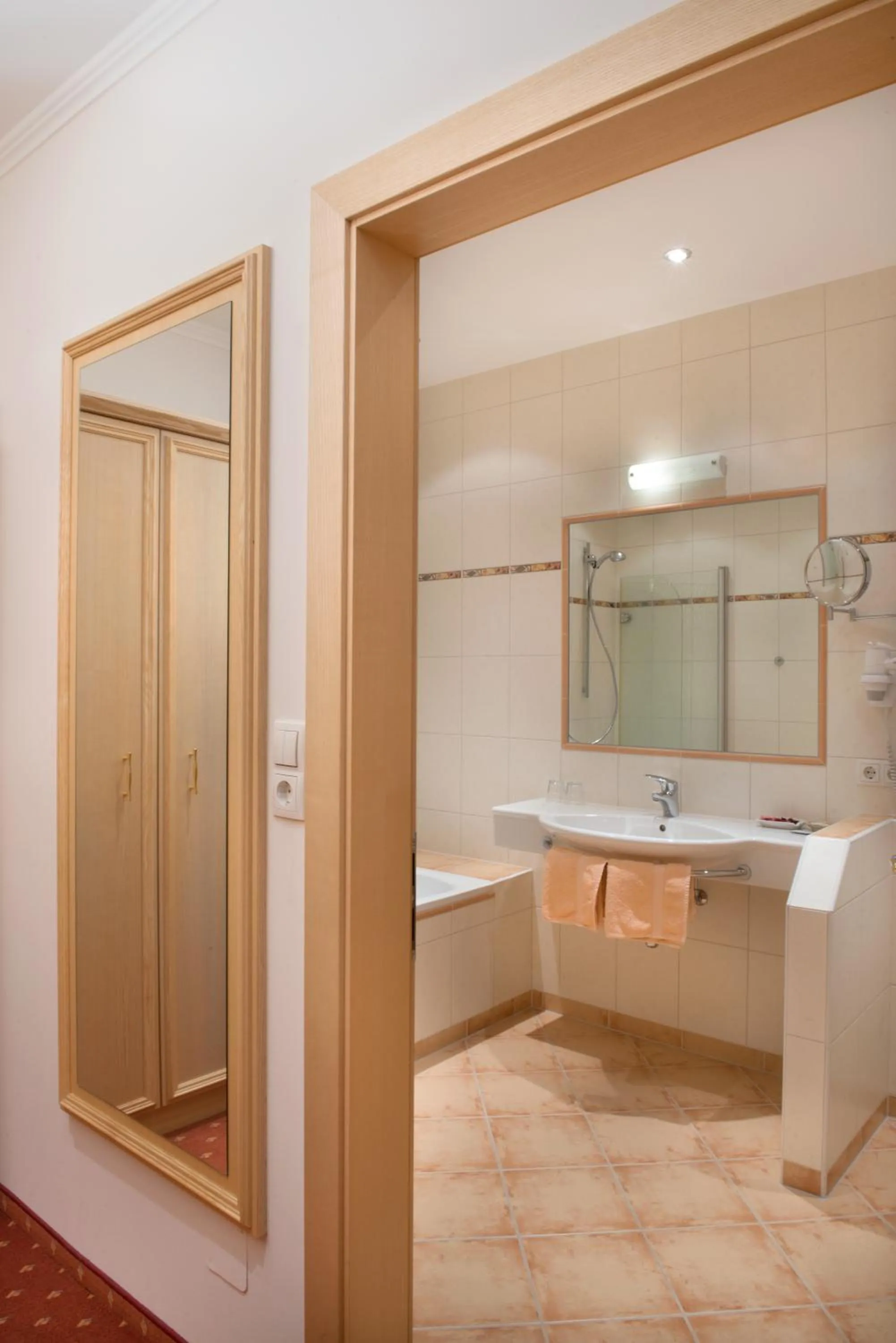 Bathroom in Hotel Gasthof Felsenkeller