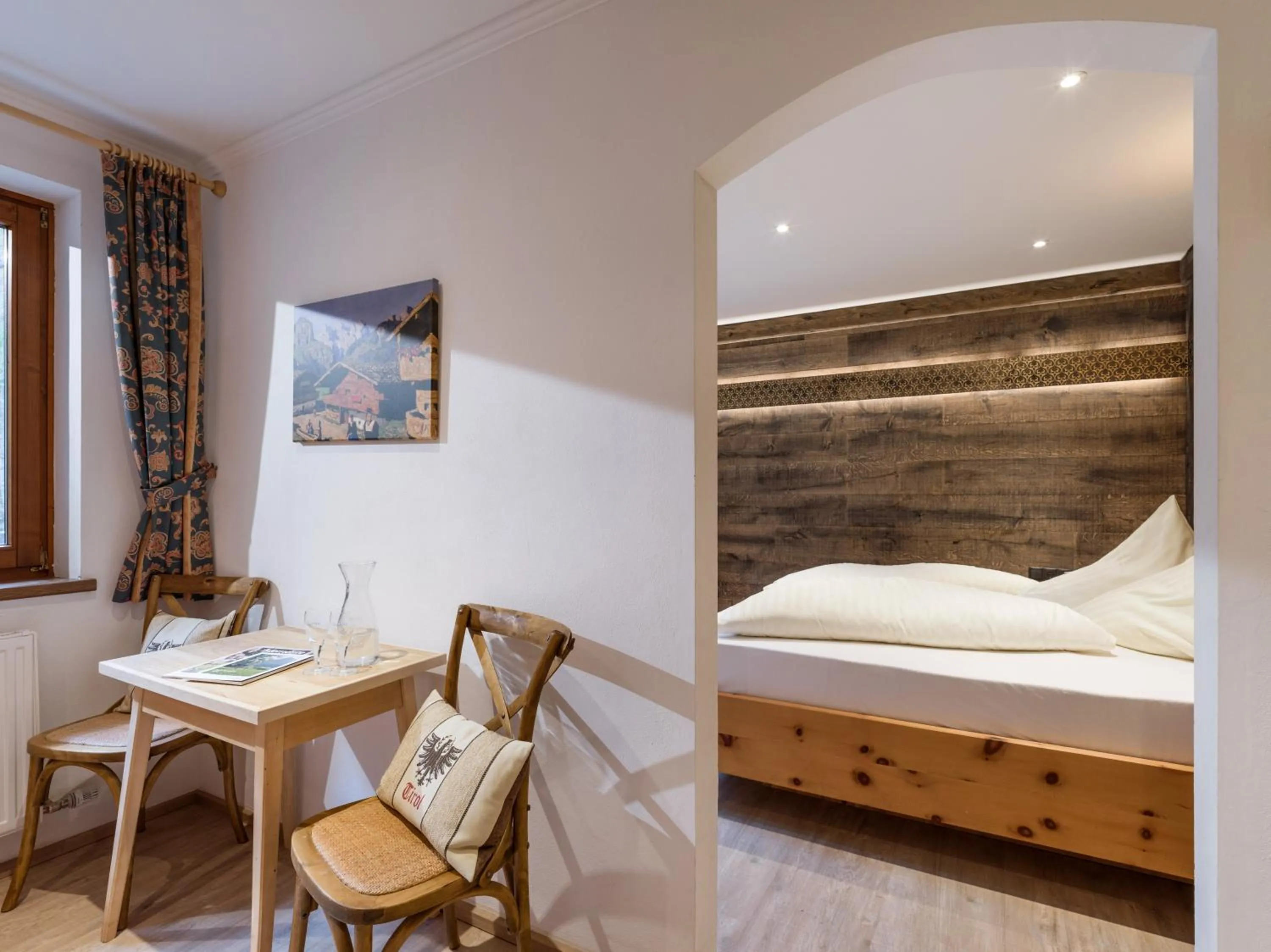 Photo of the whole room, Bed in Hotel Gasthof Felsenkeller